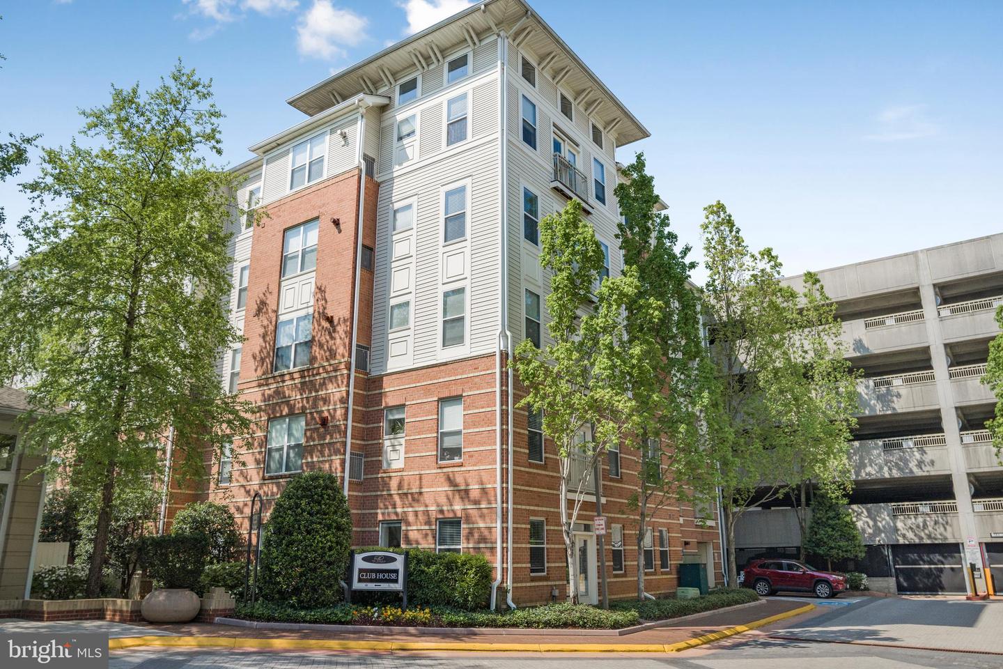 9486 VIRGINIA CENTER BLVD #312, VIENNA, Virginia 22181, 2 Bedrooms Bedrooms, ,2 BathroomsBathrooms,Residential,For sale,9486 VIRGINIA CENTER BLVD #312,VAFX2239266 MLS # VAFX2239266