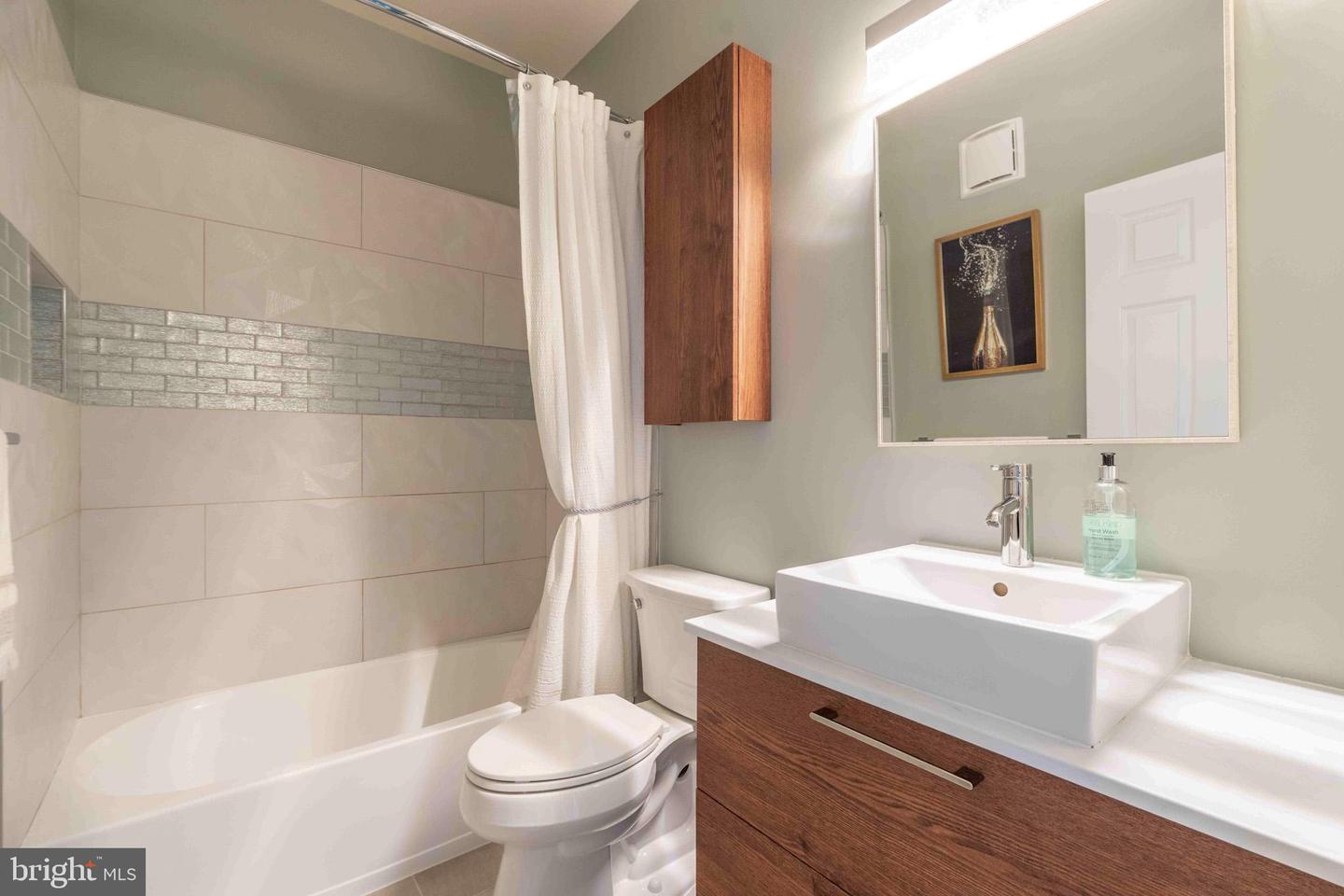 9486 VIRGINIA CENTER BLVD #312, VIENNA, Virginia 22181, 2 Bedrooms Bedrooms, ,2 BathroomsBathrooms,Residential,For sale,9486 VIRGINIA CENTER BLVD #312,VAFX2239266 MLS # VAFX2239266