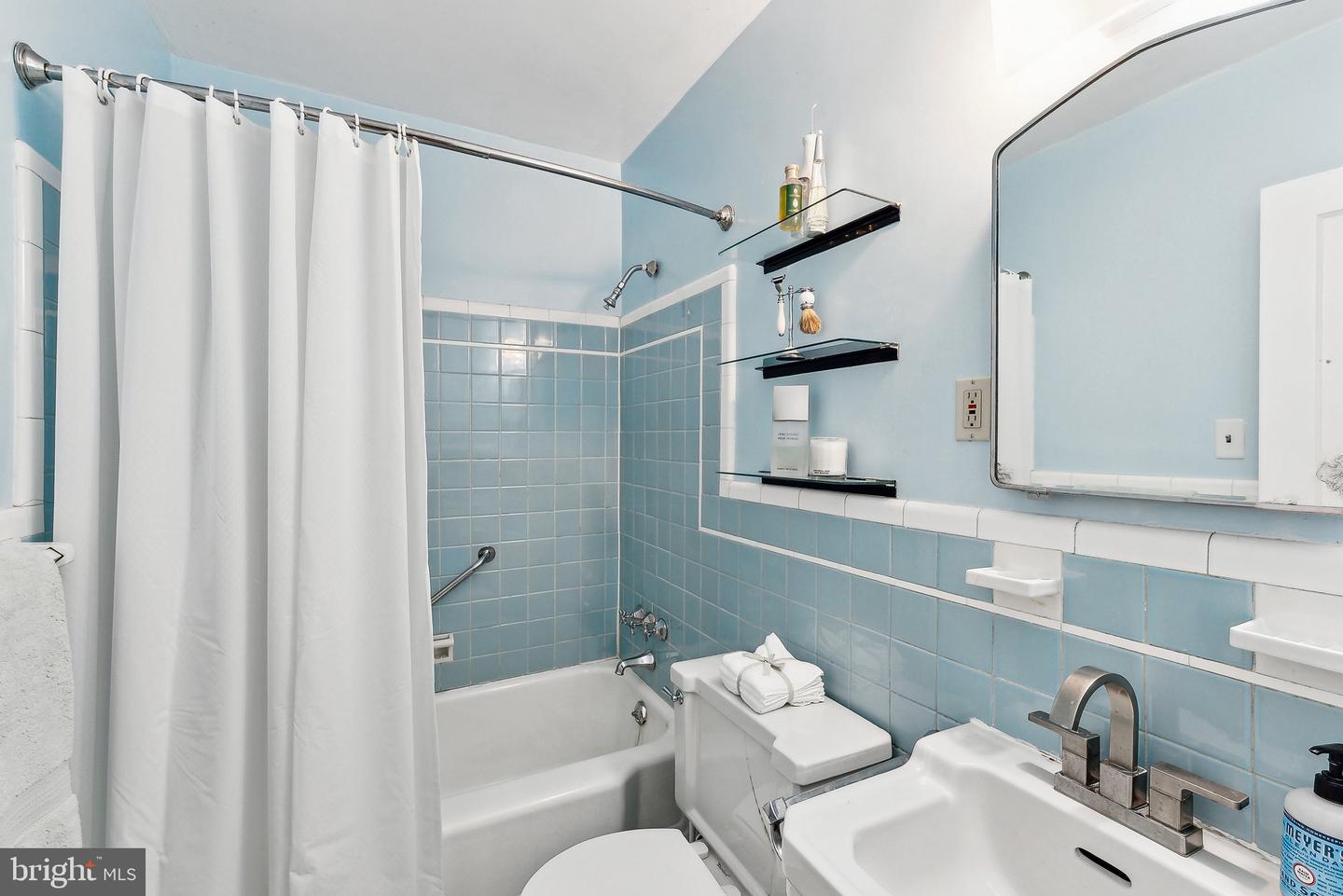 3025 DANIEL LN NW, WASHINGTON, District Of Columbia 20015, 3 Bedrooms Bedrooms, ,3 BathroomsBathrooms,Residential,For sale,3025 DANIEL LN NW,DCDC2199530 MLS # DCDC2199530