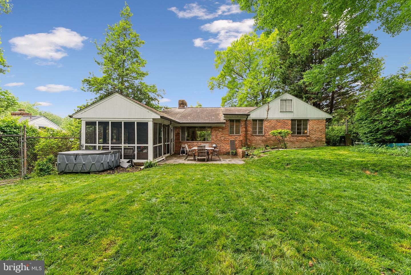 3025 DANIEL LN NW, WASHINGTON, District Of Columbia 20015, 3 Bedrooms Bedrooms, ,3 BathroomsBathrooms,Residential,For sale,3025 DANIEL LN NW,DCDC2199530 MLS # DCDC2199530