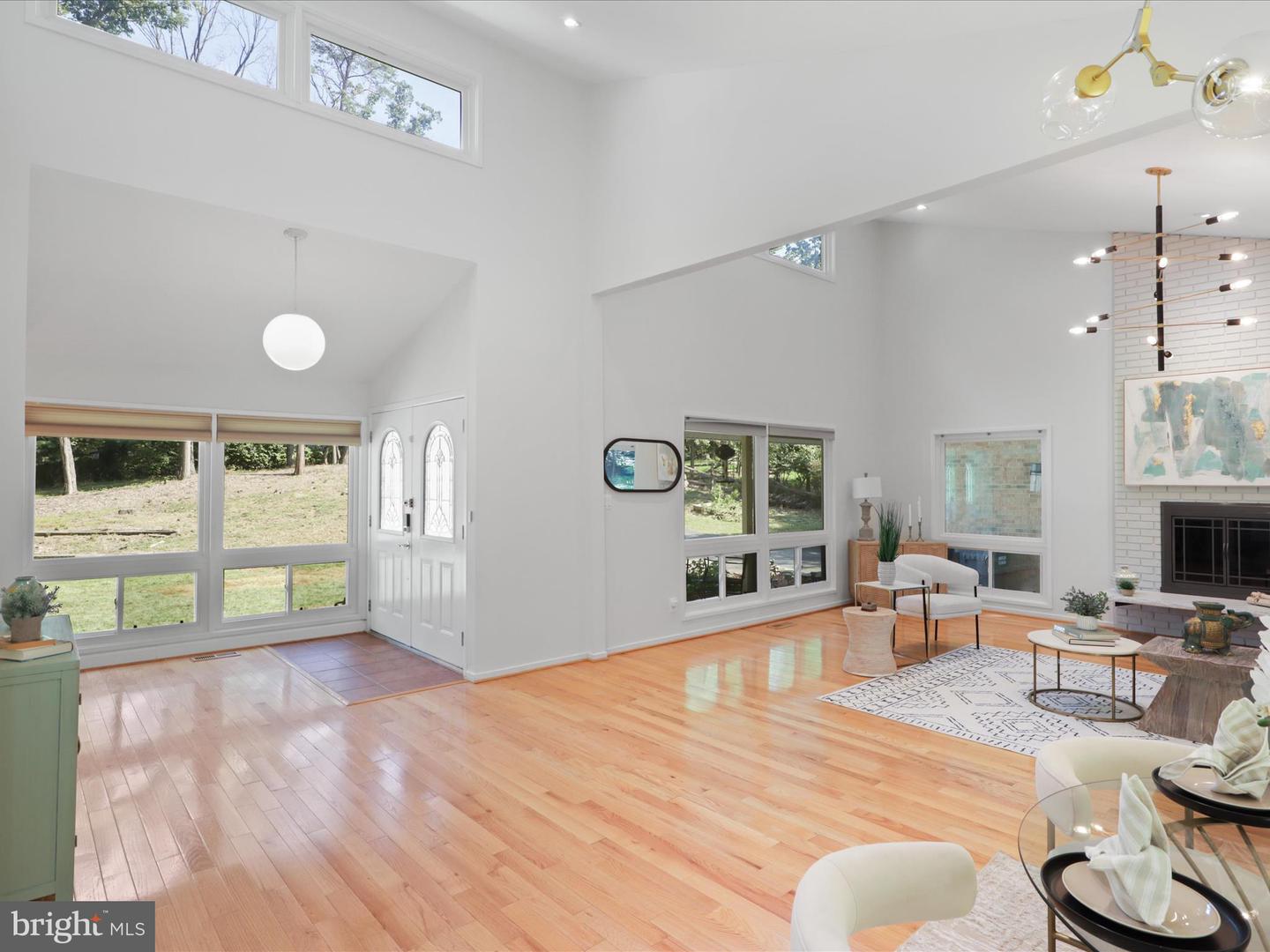 11709 VALE RD, OAKTON, Virginia 22124, 5 Bedrooms Bedrooms, ,3 BathroomsBathrooms,Residential,For sale,11709 VALE RD,VAFX2239330 MLS # VAFX2239330