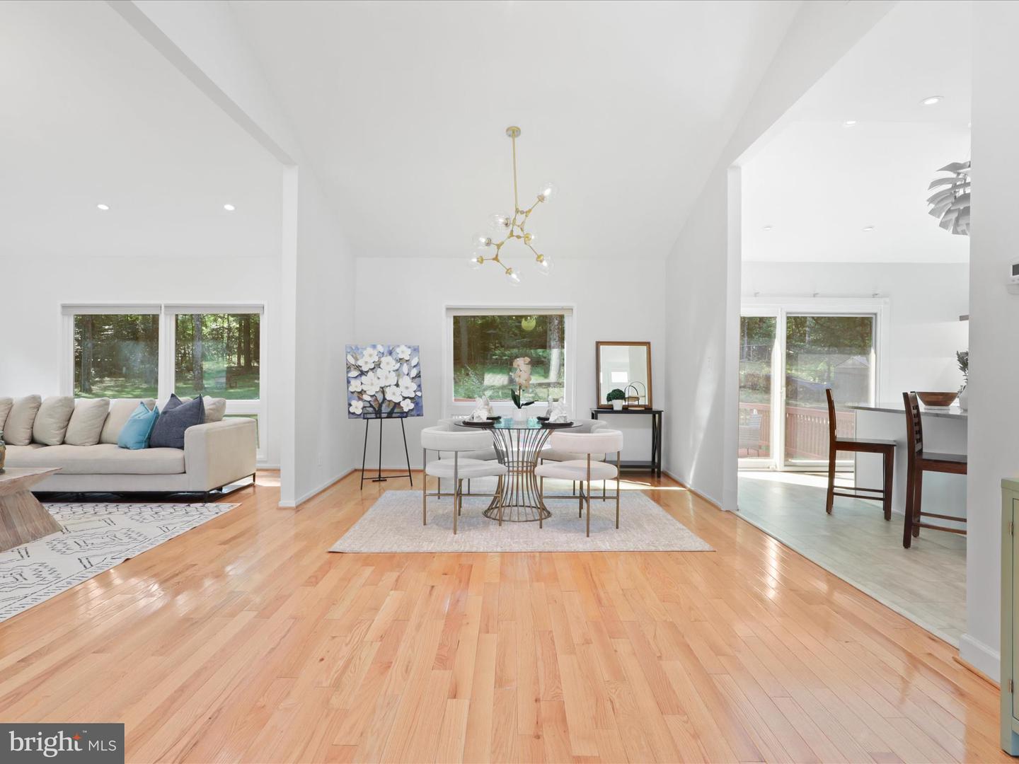 11709 VALE RD, OAKTON, Virginia 22124, 5 Bedrooms Bedrooms, ,3 BathroomsBathrooms,Residential,For sale,11709 VALE RD,VAFX2239330 MLS # VAFX2239330