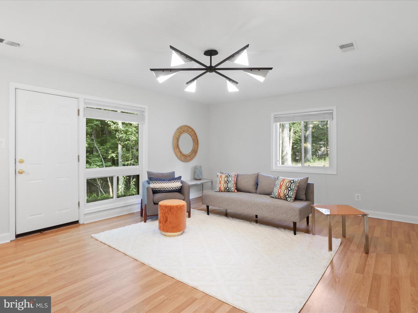 11709 VALE RD, OAKTON, Virginia 22124, 5 Bedrooms Bedrooms, ,3 BathroomsBathrooms,Residential,For sale,11709 VALE RD,VAFX2239330 MLS # VAFX2239330