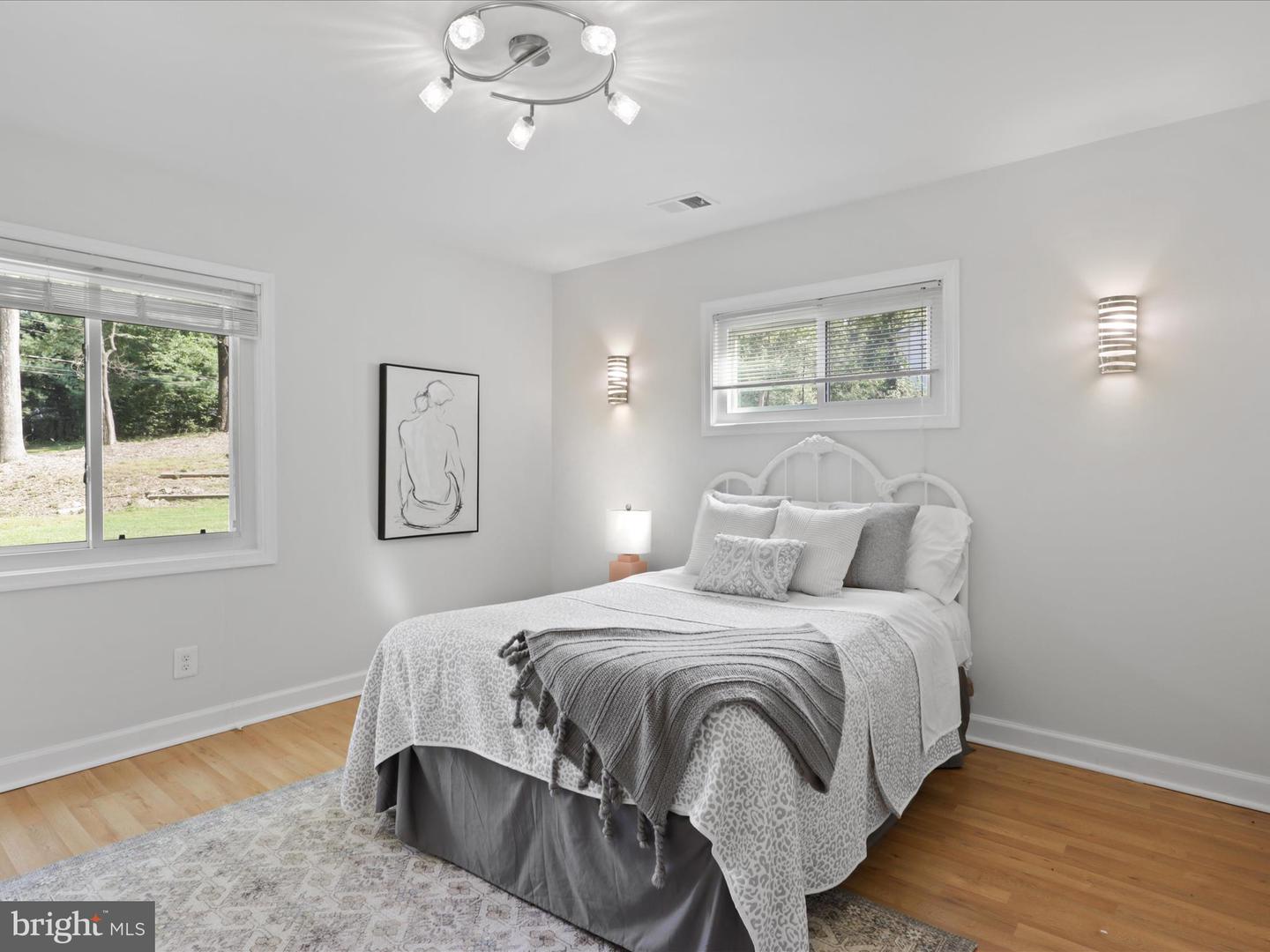 11709 VALE RD, OAKTON, Virginia 22124, 5 Bedrooms Bedrooms, ,3 BathroomsBathrooms,Residential,For sale,11709 VALE RD,VAFX2239330 MLS # VAFX2239330