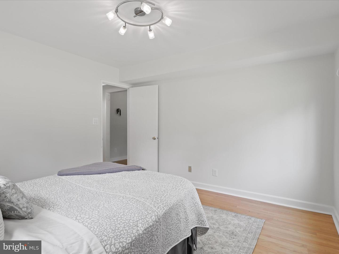 11709 VALE RD, OAKTON, Virginia 22124, 5 Bedrooms Bedrooms, ,3 BathroomsBathrooms,Residential,For sale,11709 VALE RD,VAFX2239330 MLS # VAFX2239330