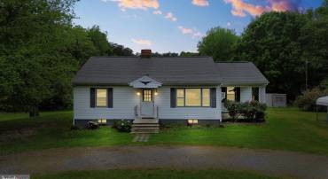 7166 FREDERICKSBURG TPKE, WOODFORD, Virginia 22580, 2 Bedrooms Bedrooms, 6 Rooms Rooms,1 BathroomBathrooms,Residential,For sale,7166 FREDERICKSBURG TPKE,VACV2008112 MLS # VACV2008112