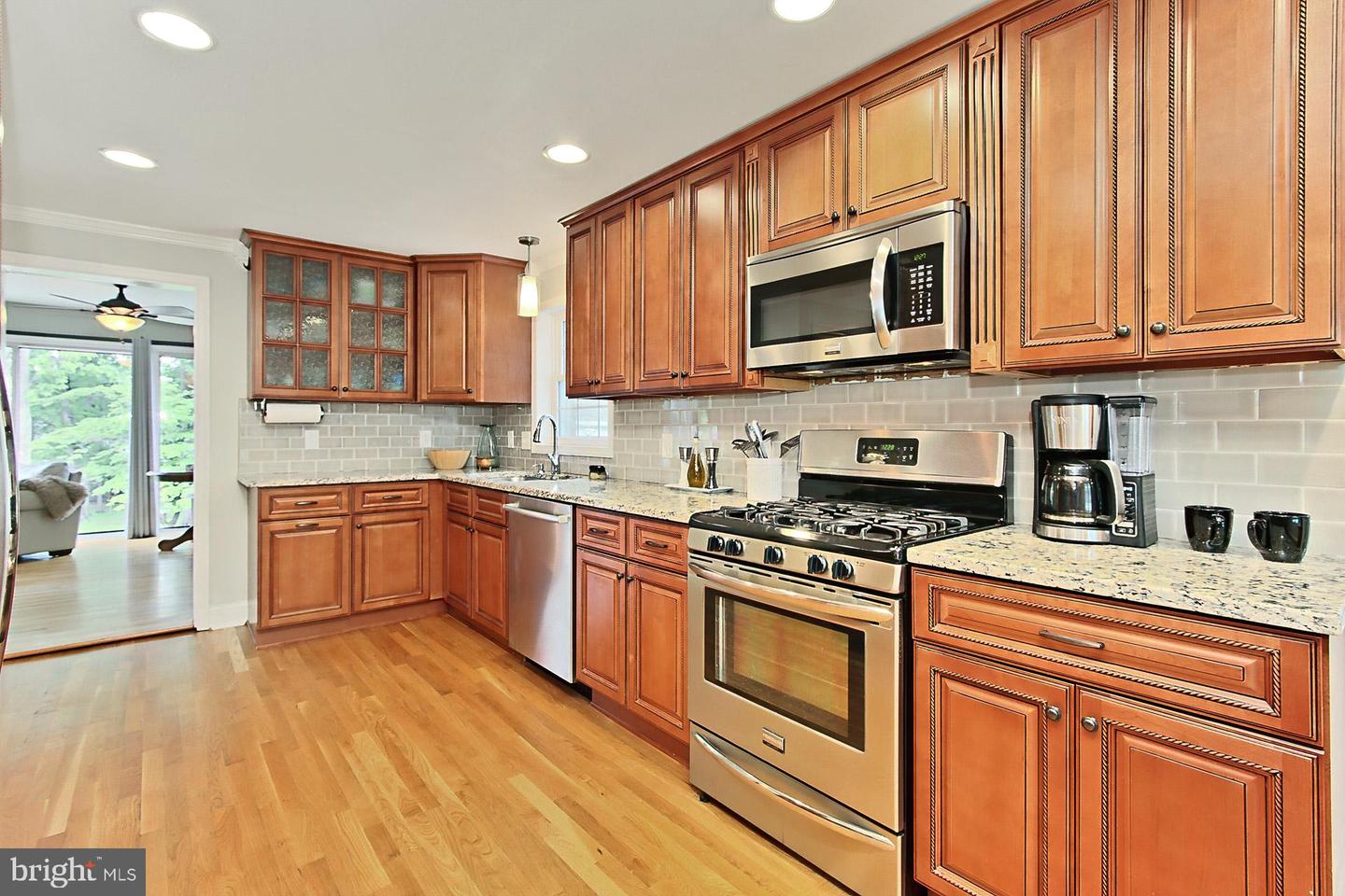 3064 HOLMES RUN RD, FALLS CHURCH, Virginia 22042, 3 Bedrooms Bedrooms, ,3 BathroomsBathrooms,Residential,For sale,3064 HOLMES RUN RD,VAFX2239350 MLS # VAFX2239350