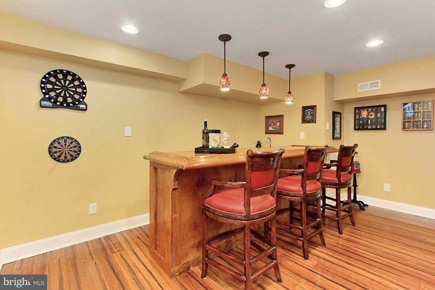 3064 HOLMES RUN RD, FALLS CHURCH, Virginia 22042, 3 Bedrooms Bedrooms, ,3 BathroomsBathrooms,Residential,For sale,3064 HOLMES RUN RD,VAFX2239350 MLS # VAFX2239350