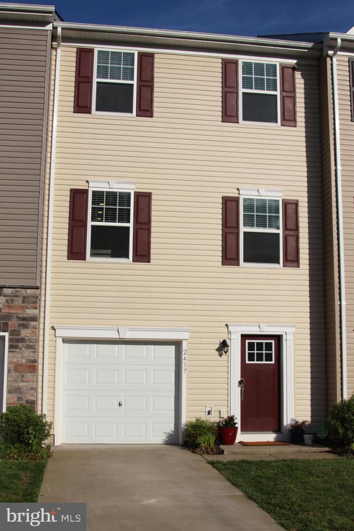 2437 DRAKE LN, FREDERICKSBURG, Virginia 22408, 4 Bedrooms Bedrooms, ,2 BathroomsBathrooms,Residential,For sale,2437 DRAKE LN,VASP2032932 MLS # VASP2032932