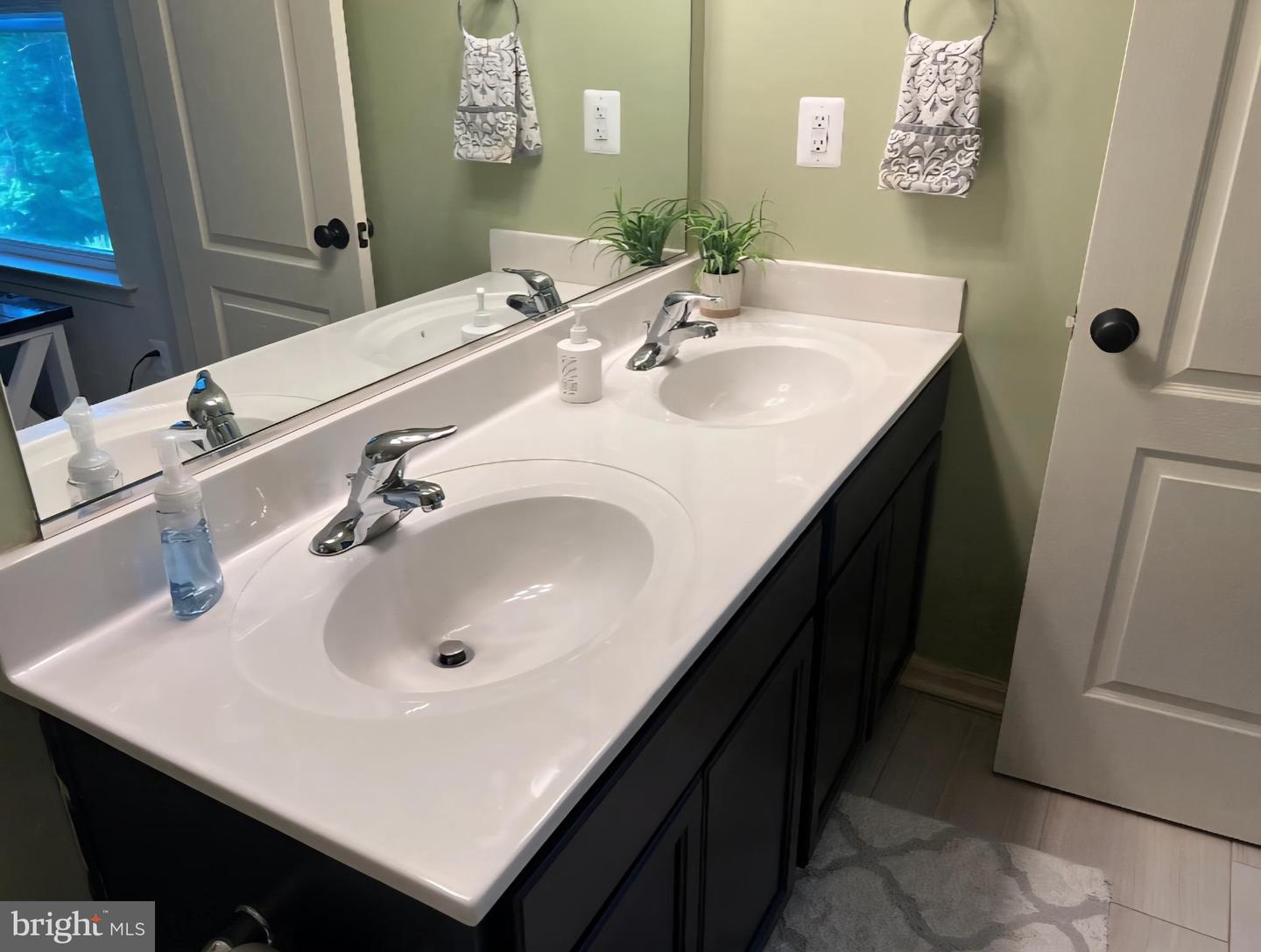 2437 DRAKE LN, FREDERICKSBURG, Virginia 22408, 4 Bedrooms Bedrooms, ,2 BathroomsBathrooms,Residential,For sale,2437 DRAKE LN,VASP2032932 MLS # VASP2032932