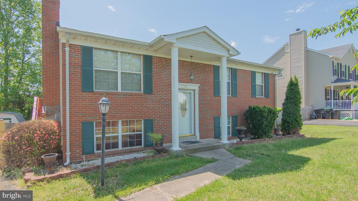5941 PLUMWOOD LN, WOODBRIDGE, Virginia 22193, 4 Bedrooms Bedrooms, ,3 BathroomsBathrooms,Residential,For sale,5941 PLUMWOOD LN,VAPW2094194 MLS # VAPW2094194