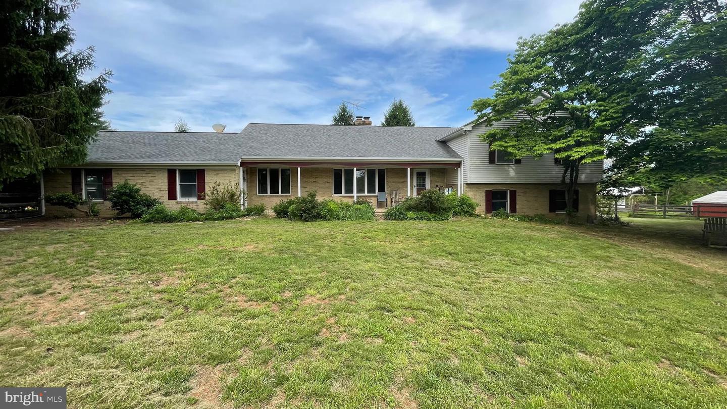 19240 WALSH FARM LN, BLUEMONT, Virginia 20135, 4 Bedrooms Bedrooms, ,2 BathroomsBathrooms,Residential,For sale,19240 WALSH FARM LN,VALO2095834 MLS # VALO2095834