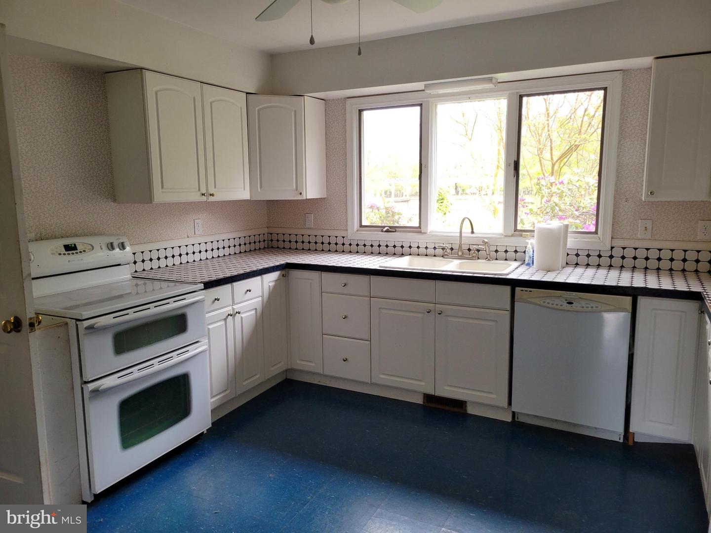 19240 WALSH FARM LN, BLUEMONT, Virginia 20135, 4 Bedrooms Bedrooms, ,2 BathroomsBathrooms,Residential,For sale,19240 WALSH FARM LN,VALO2095834 MLS # VALO2095834