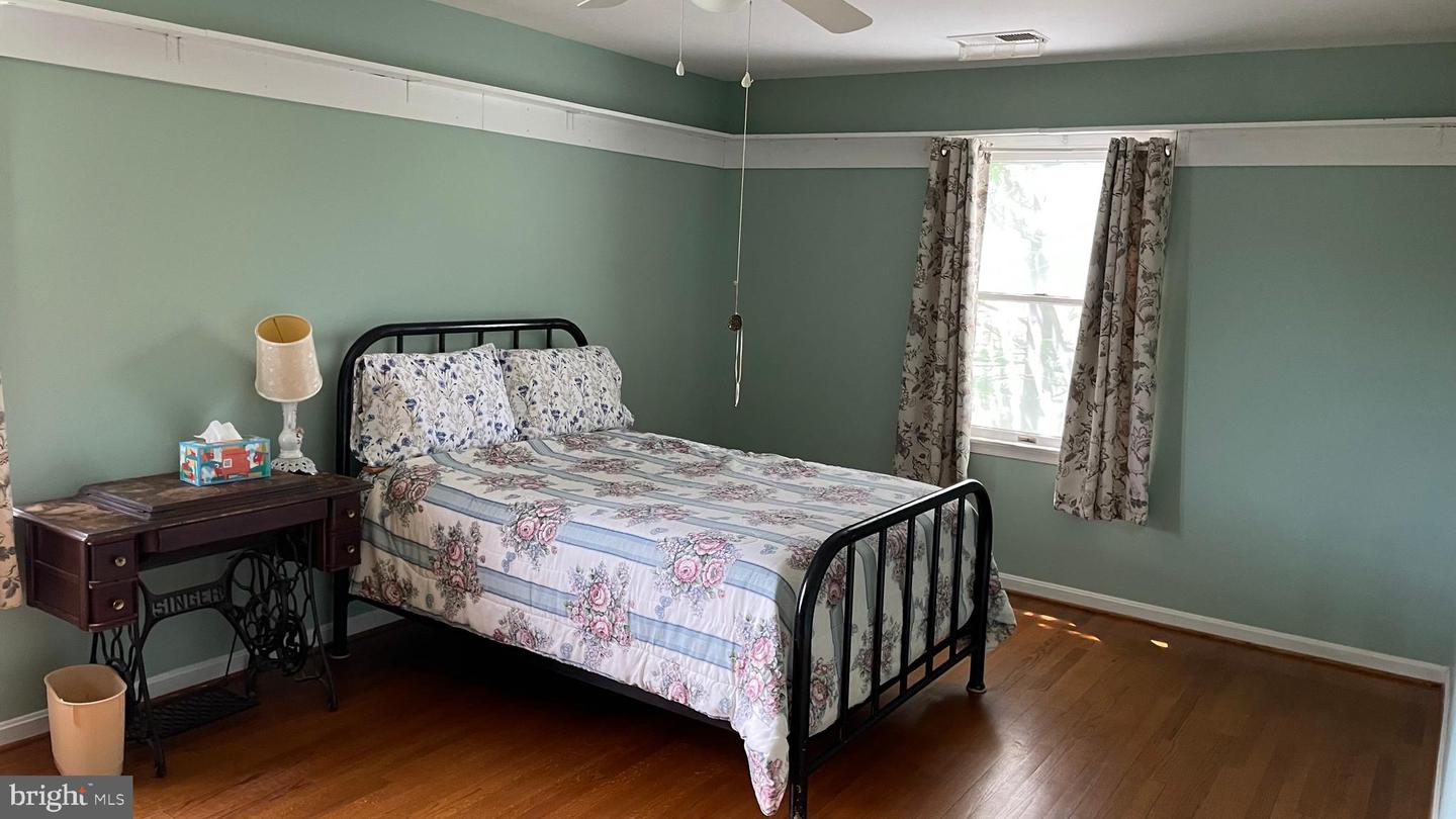 19240 WALSH FARM LN, BLUEMONT, Virginia 20135, 4 Bedrooms Bedrooms, ,2 BathroomsBathrooms,Residential,For sale,19240 WALSH FARM LN,VALO2095834 MLS # VALO2095834