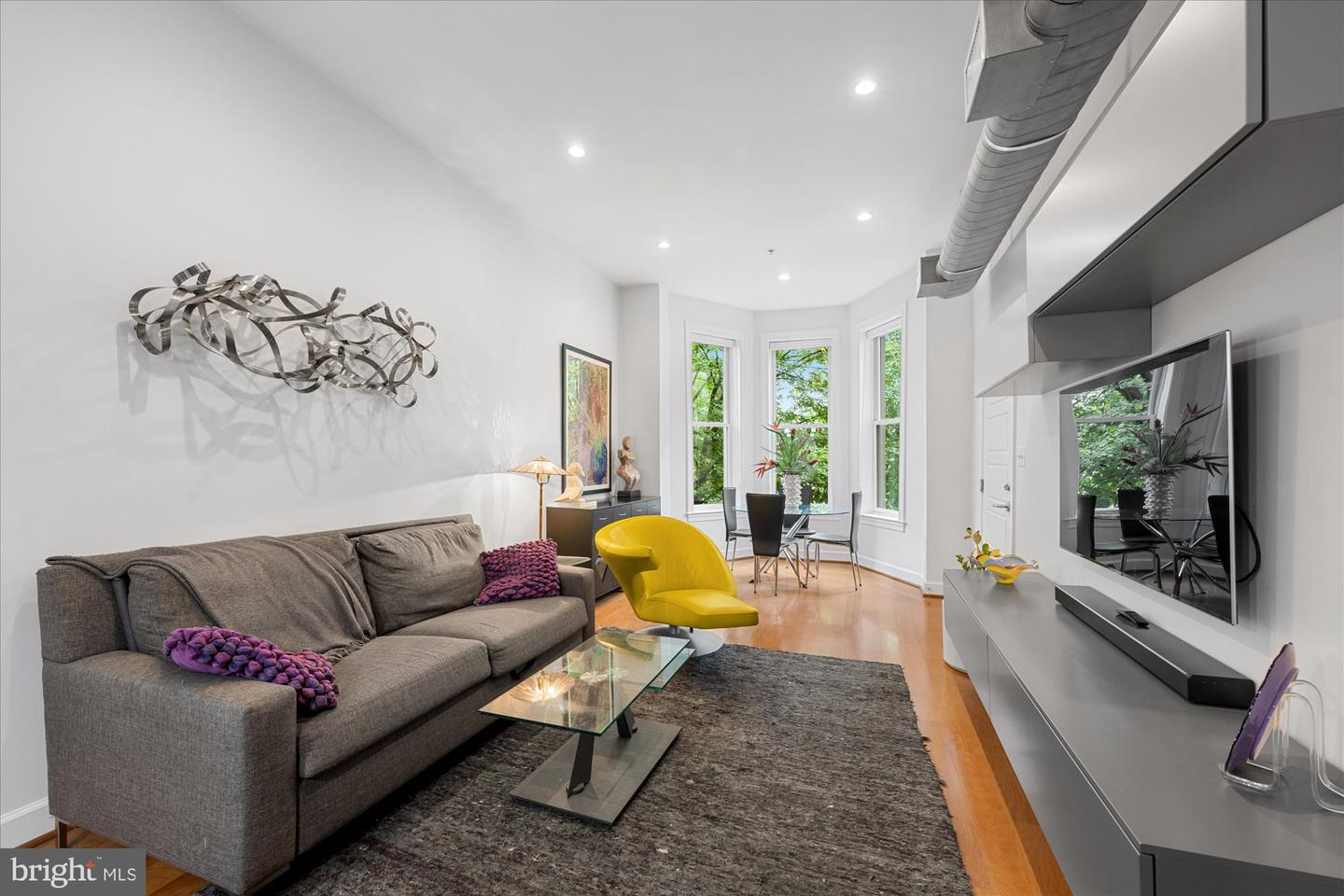 1508 R ST NW #2, WASHINGTON, District Of Columbia 20009, 2 Bedrooms Bedrooms, ,2 BathroomsBathrooms,Residential,For sale,1508 R ST NW #2,DCDC2199560 MLS # DCDC2199560