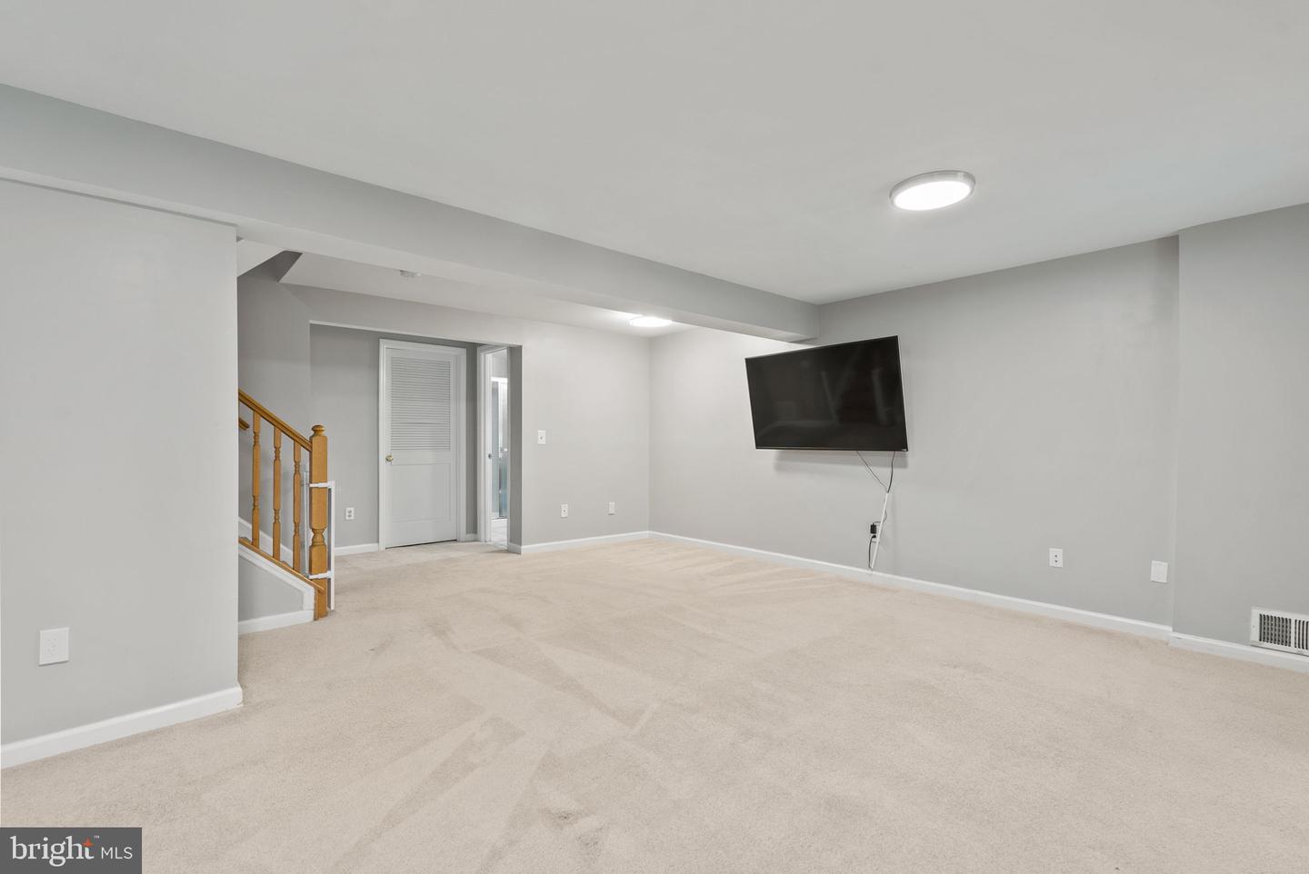6028 KESTNER CIR, ALEXANDRIA, Virginia 22315, 3 Bedrooms Bedrooms, ,3 BathroomsBathrooms,Residential,For sale,6028 KESTNER CIR,VAFX2239492 MLS # VAFX2239492