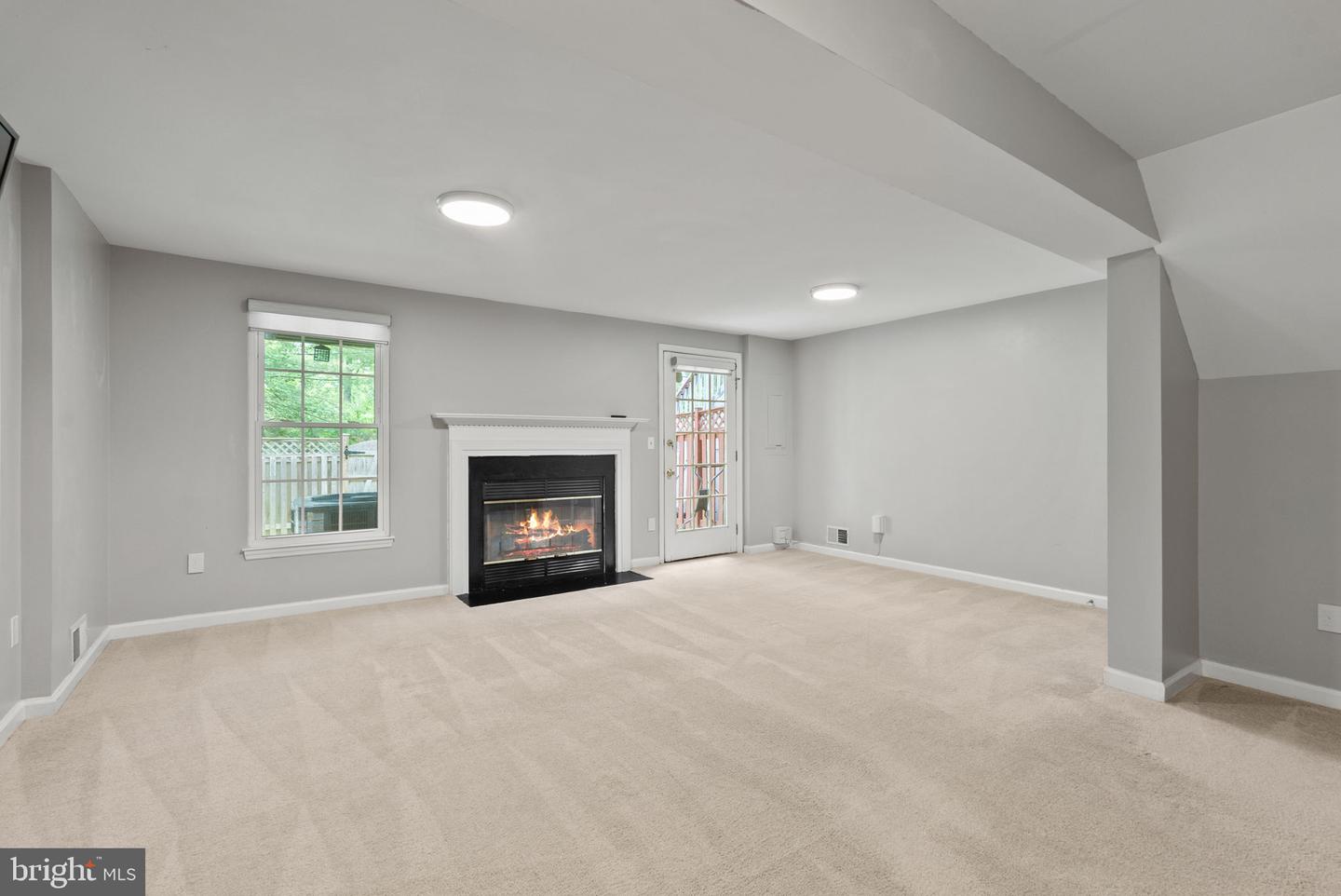 6028 KESTNER CIR, ALEXANDRIA, Virginia 22315, 3 Bedrooms Bedrooms, ,3 BathroomsBathrooms,Residential,For sale,6028 KESTNER CIR,VAFX2239492 MLS # VAFX2239492