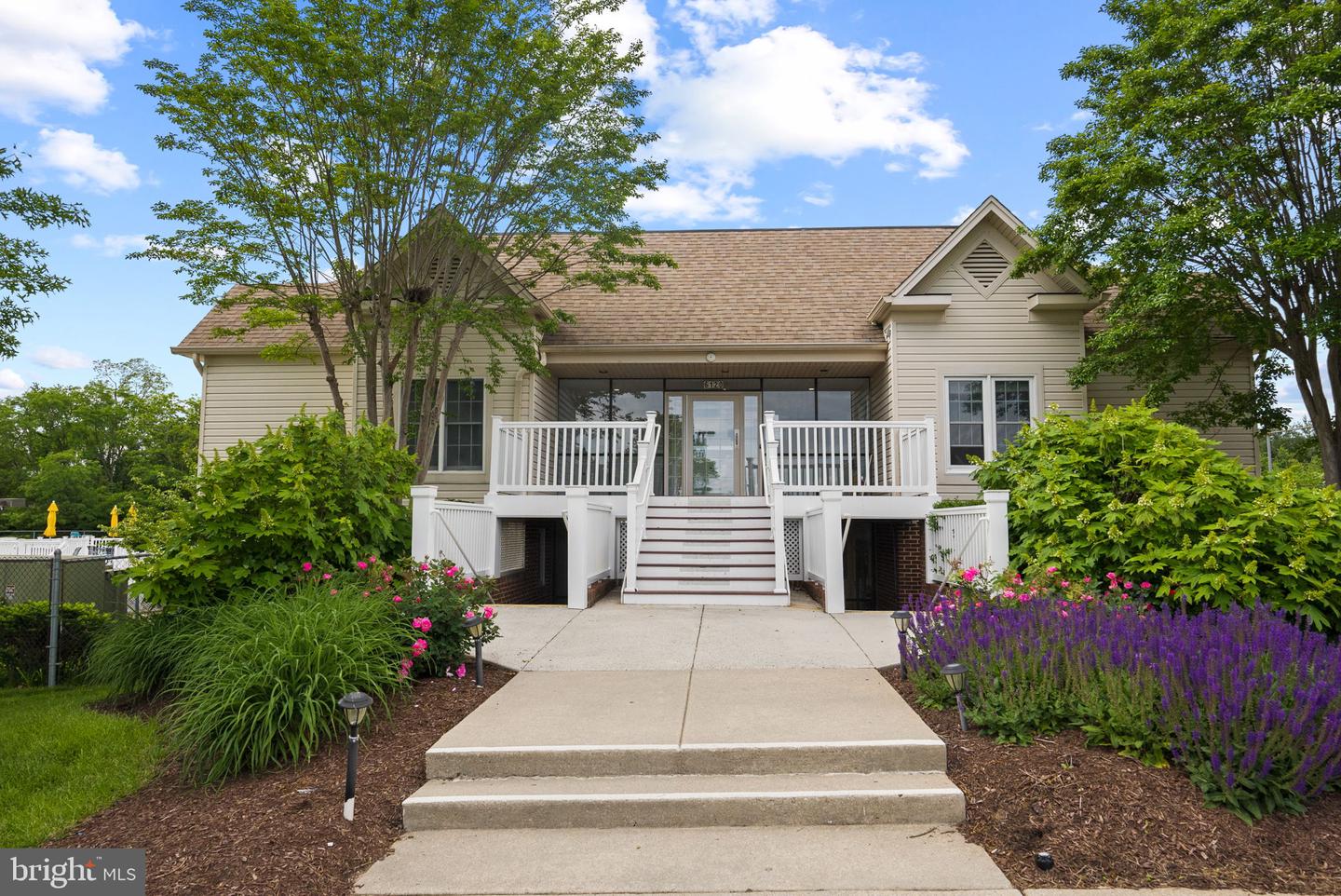 6028 KESTNER CIR, ALEXANDRIA, Virginia 22315, 3 Bedrooms Bedrooms, ,3 BathroomsBathrooms,Residential,For sale,6028 KESTNER CIR,VAFX2239492 MLS # VAFX2239492