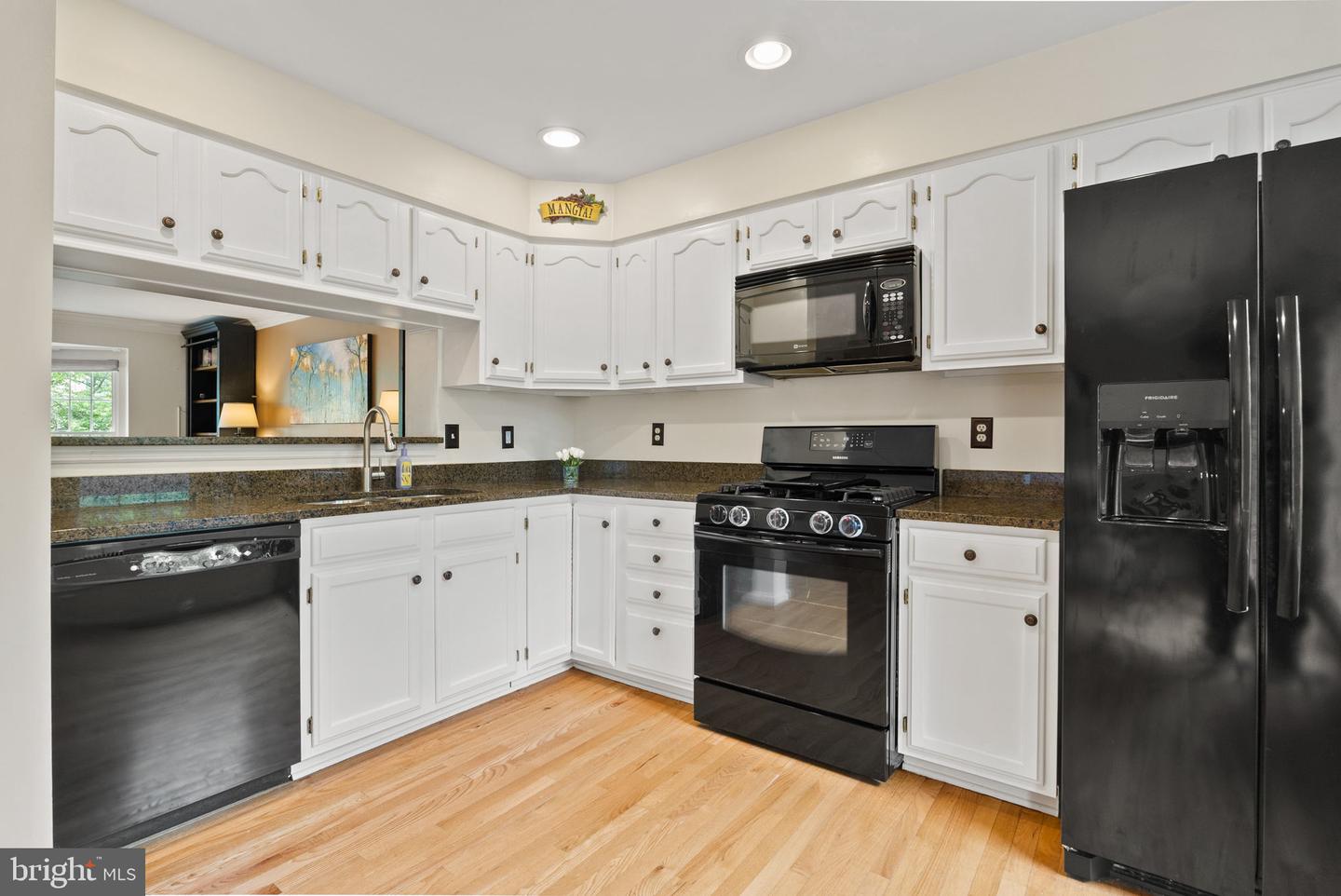 6028 KESTNER CIR, ALEXANDRIA, Virginia 22315, 3 Bedrooms Bedrooms, ,3 BathroomsBathrooms,Residential,For sale,6028 KESTNER CIR,VAFX2239492 MLS # VAFX2239492