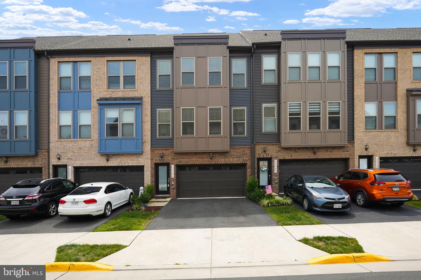 45399 DAVENO SQ, STERLING, Virginia 20164, 3 Bedrooms Bedrooms, ,3 BathroomsBathrooms,Residential,For sale,45399 DAVENO SQ,VALO2095858 MLS # VALO2095858