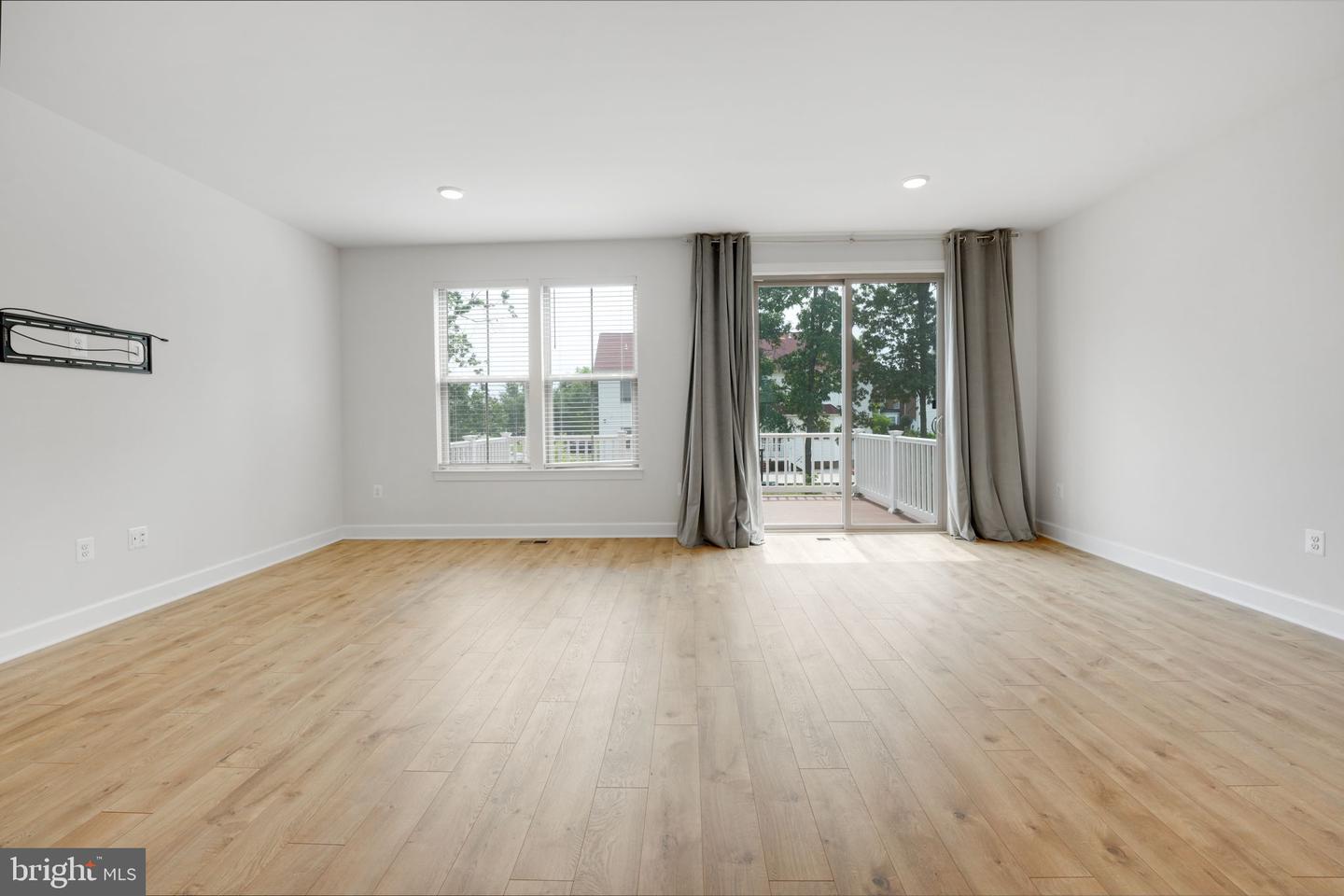 45399 DAVENO SQ, STERLING, Virginia 20164, 3 Bedrooms Bedrooms, ,3 BathroomsBathrooms,Residential,For sale,45399 DAVENO SQ,VALO2095858 MLS # VALO2095858