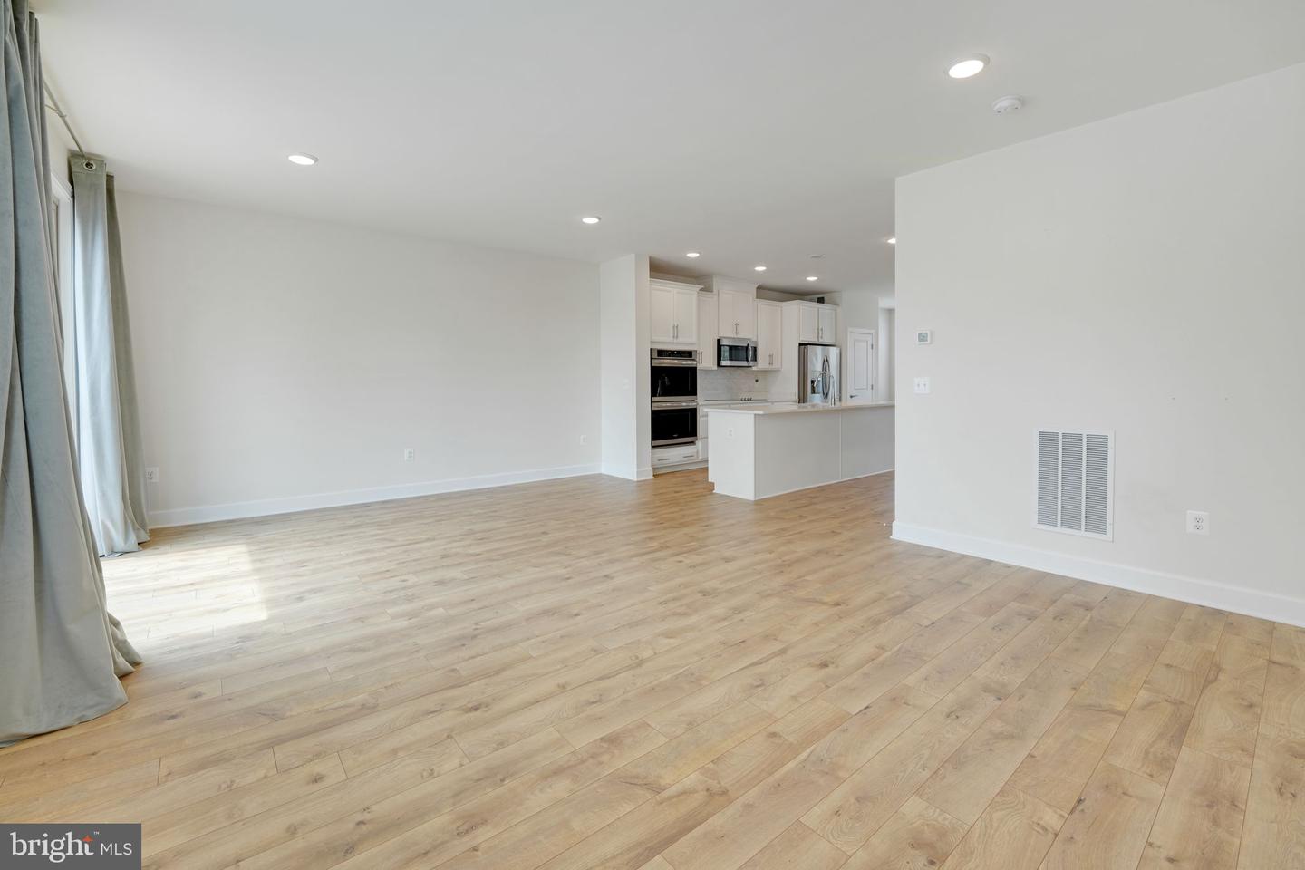 45399 DAVENO SQ, STERLING, Virginia 20164, 3 Bedrooms Bedrooms, ,3 BathroomsBathrooms,Residential,For sale,45399 DAVENO SQ,VALO2095858 MLS # VALO2095858