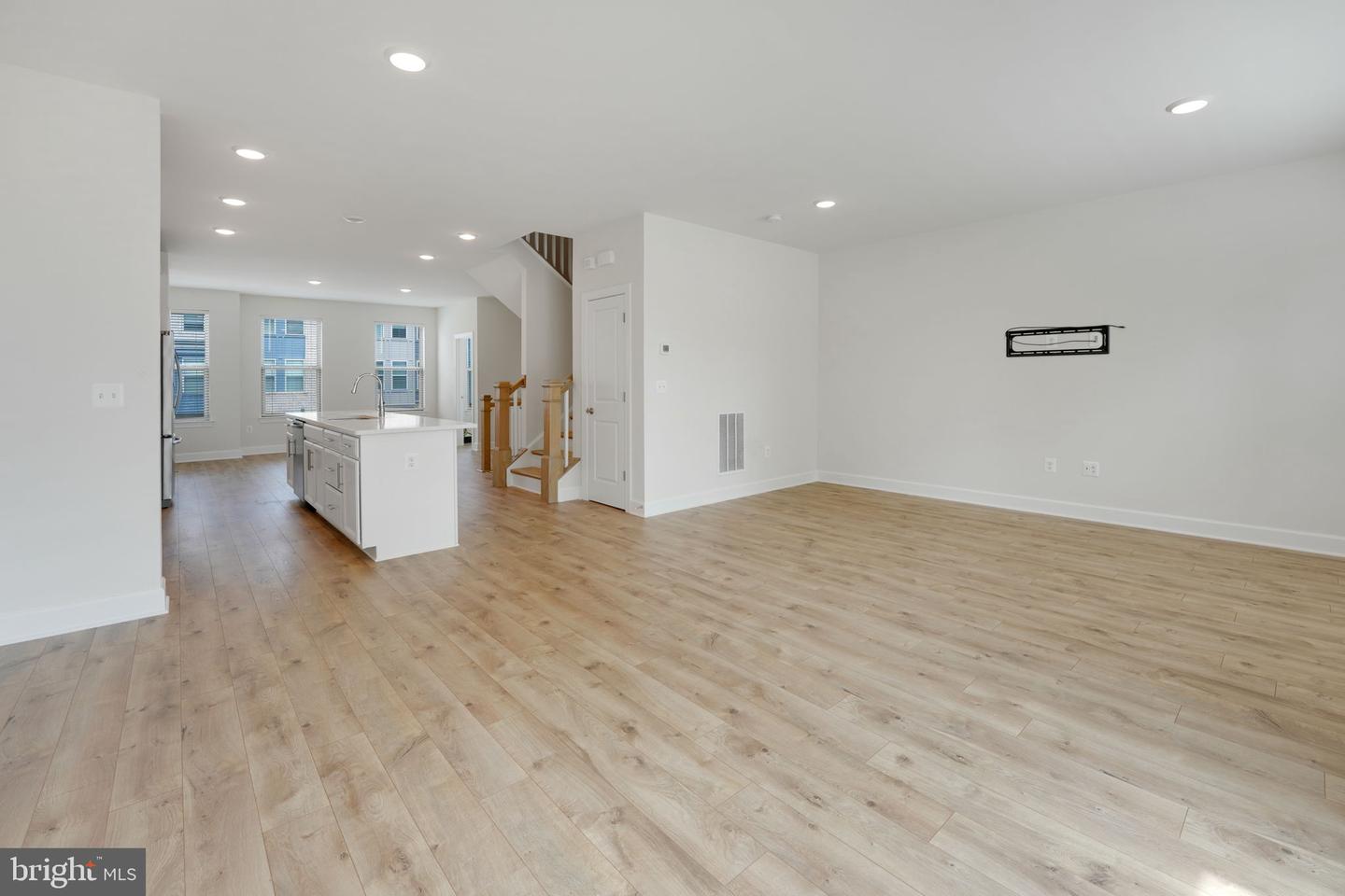 45399 DAVENO SQ, STERLING, Virginia 20164, 3 Bedrooms Bedrooms, ,3 BathroomsBathrooms,Residential,For sale,45399 DAVENO SQ,VALO2095858 MLS # VALO2095858