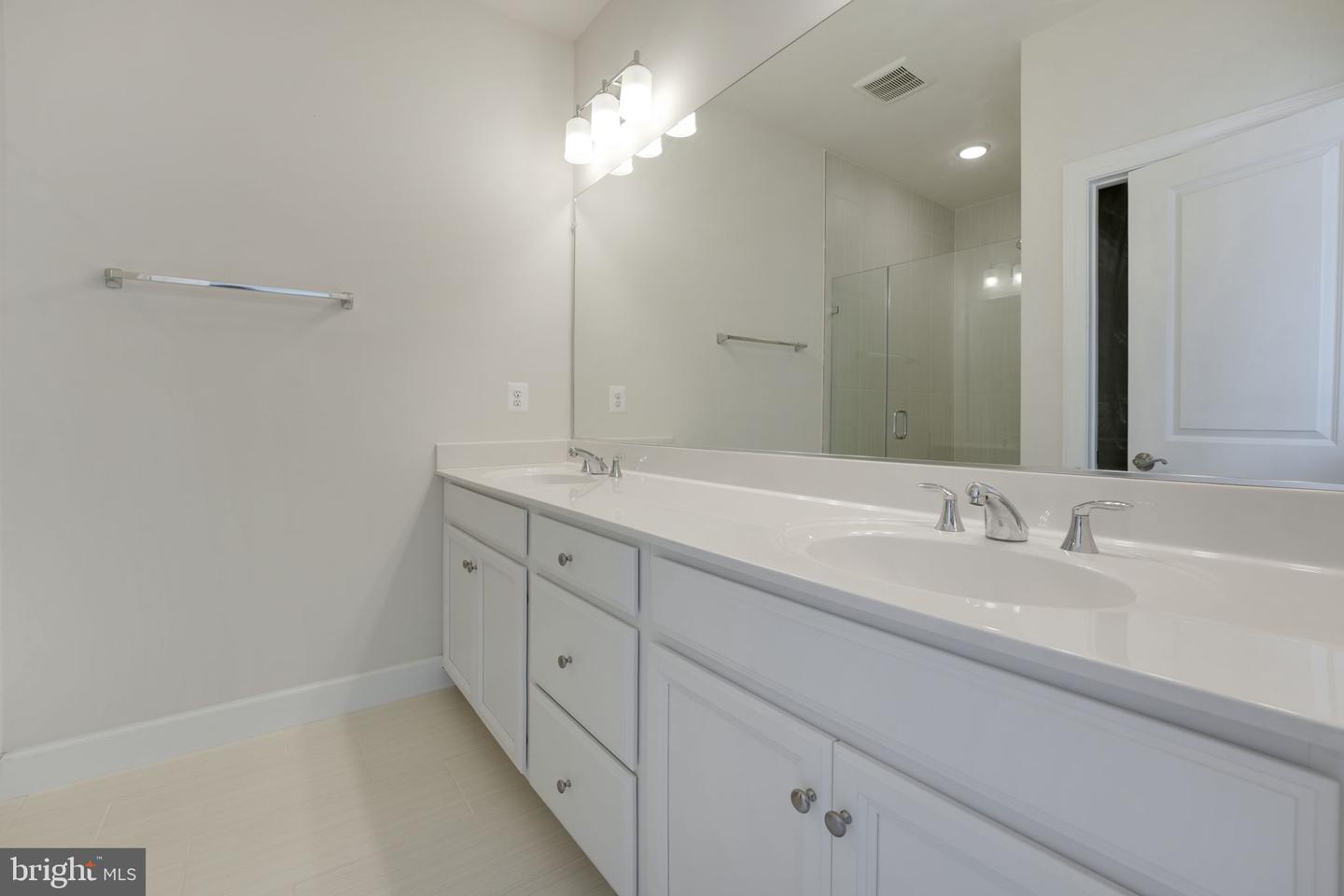 45399 DAVENO SQ, STERLING, Virginia 20164, 3 Bedrooms Bedrooms, ,3 BathroomsBathrooms,Residential,For sale,45399 DAVENO SQ,VALO2095858 MLS # VALO2095858