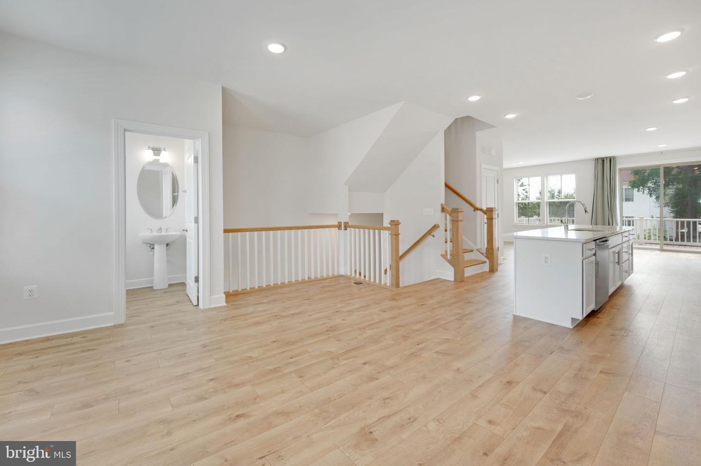 45399 DAVENO SQ, STERLING, Virginia 20164, 3 Bedrooms Bedrooms, ,3 BathroomsBathrooms,Residential,For sale,45399 DAVENO SQ,VALO2095858 MLS # VALO2095858