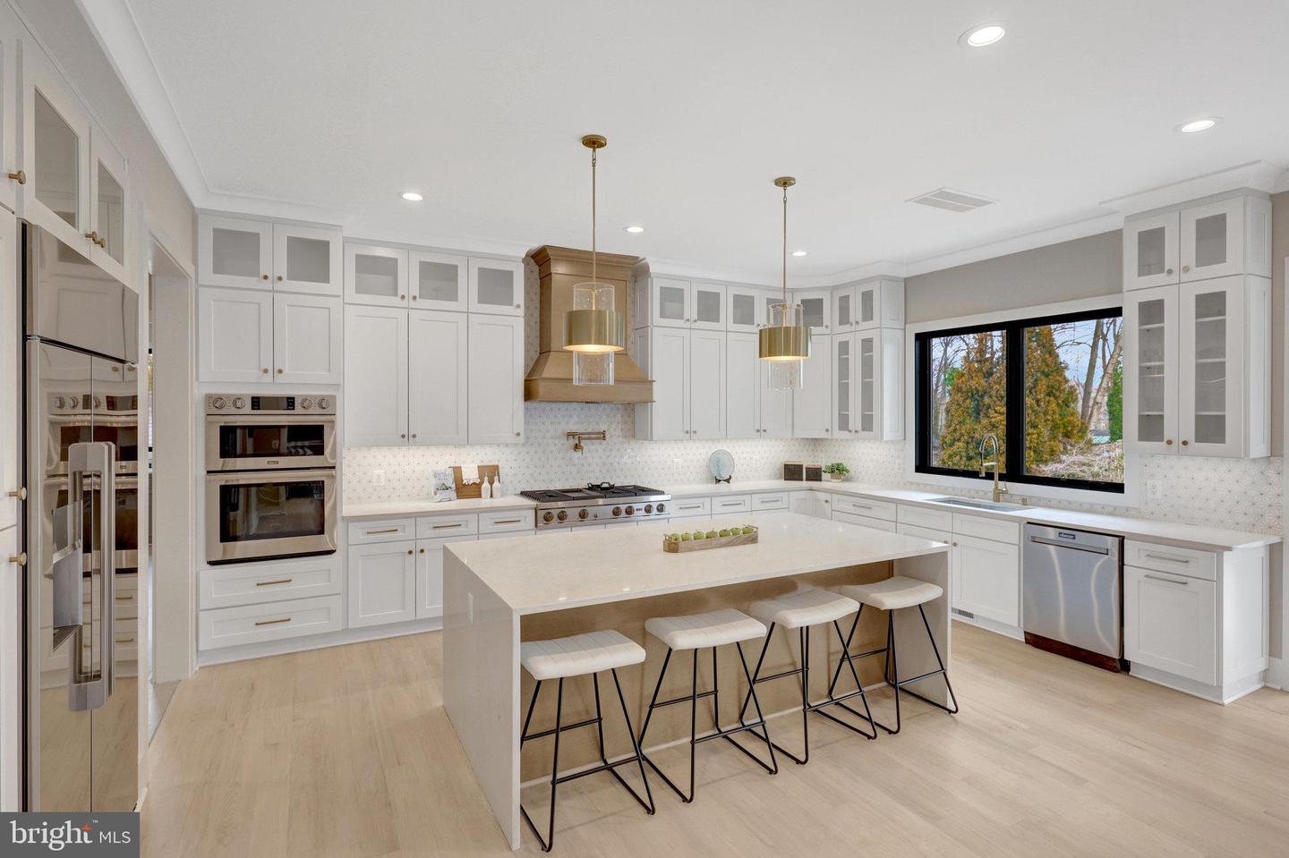 7916 LEWINSVILLE RD, MCLEAN, Virginia 22102, 6 Bedrooms Bedrooms, ,6 BathroomsBathrooms,Residential,For sale,7916 LEWINSVILLE RD,VAFX2239420 MLS # VAFX2239420
