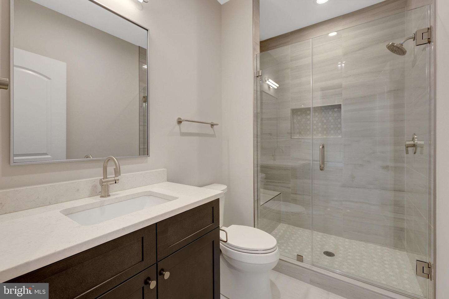 7916 LEWINSVILLE RD, MCLEAN, Virginia 22102, 6 Bedrooms Bedrooms, ,6 BathroomsBathrooms,Residential,For sale,7916 LEWINSVILLE RD,VAFX2239420 MLS # VAFX2239420