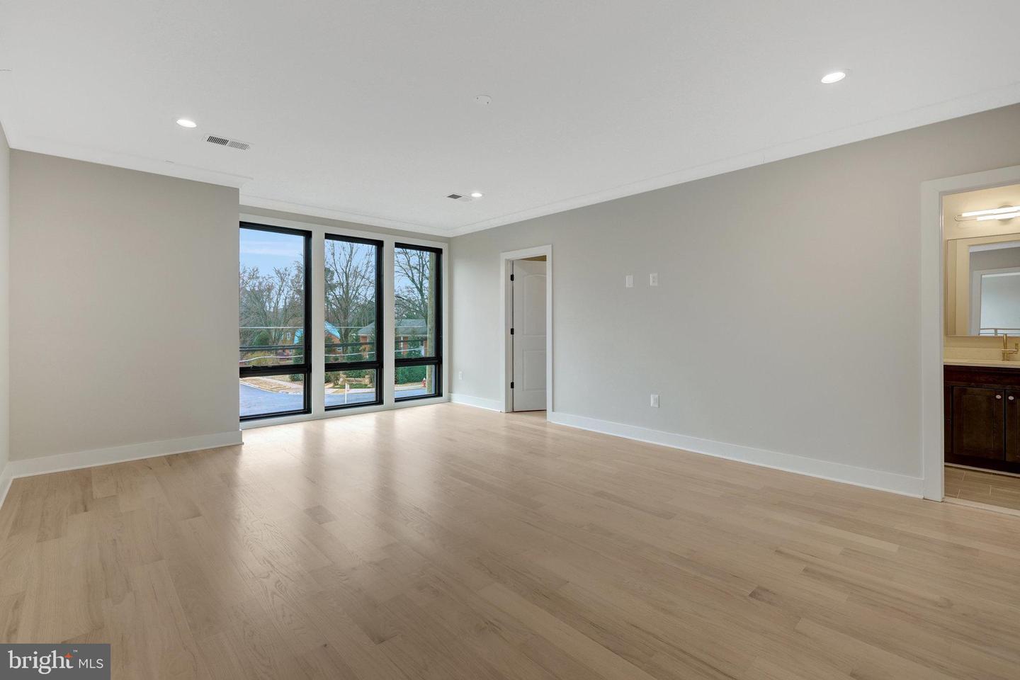 7916 LEWINSVILLE RD, MCLEAN, Virginia 22102, 6 Bedrooms Bedrooms, ,6 BathroomsBathrooms,Residential,For sale,7916 LEWINSVILLE RD,VAFX2239420 MLS # VAFX2239420