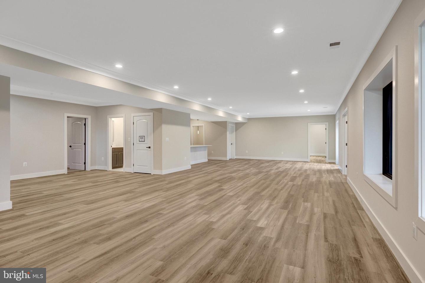 7916 LEWINSVILLE RD, MCLEAN, Virginia 22102, 6 Bedrooms Bedrooms, ,6 BathroomsBathrooms,Residential,For sale,7916 LEWINSVILLE RD,VAFX2239420 MLS # VAFX2239420