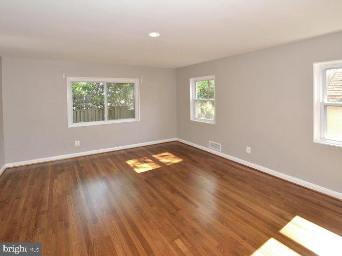 2626 12TH ST S #1, ARLINGTON, Virginia 22204, 4 Bedrooms Bedrooms, ,4 BathroomsBathrooms,Residential,For sale,2626 12TH ST S #1,VAAR2057214 MLS # VAAR2057214