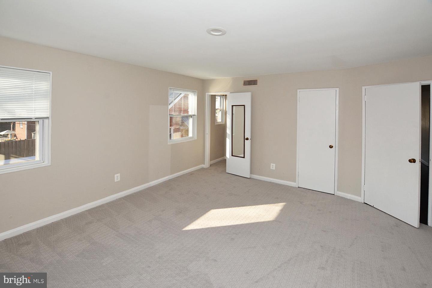 2626 12TH ST S #1, ARLINGTON, Virginia 22204, 4 Bedrooms Bedrooms, ,4 BathroomsBathrooms,Residential,For sale,2626 12TH ST S #1,VAAR2057214 MLS # VAAR2057214