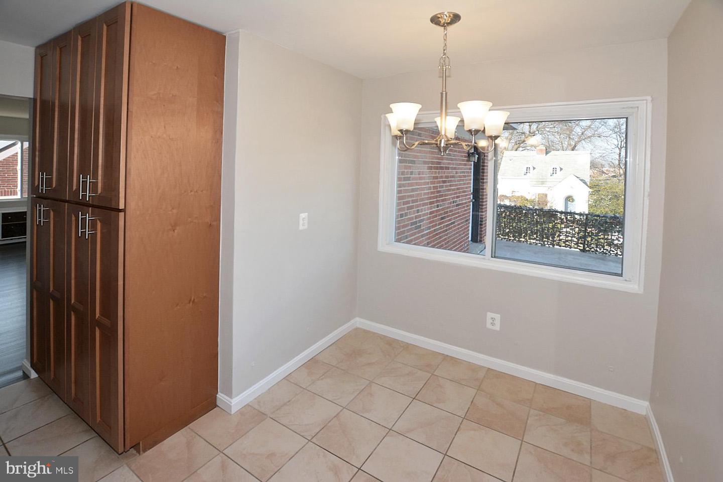 2626 12TH ST S #1, ARLINGTON, Virginia 22204, 4 Bedrooms Bedrooms, ,4 BathroomsBathrooms,Residential,For sale,2626 12TH ST S #1,VAAR2057214 MLS # VAAR2057214