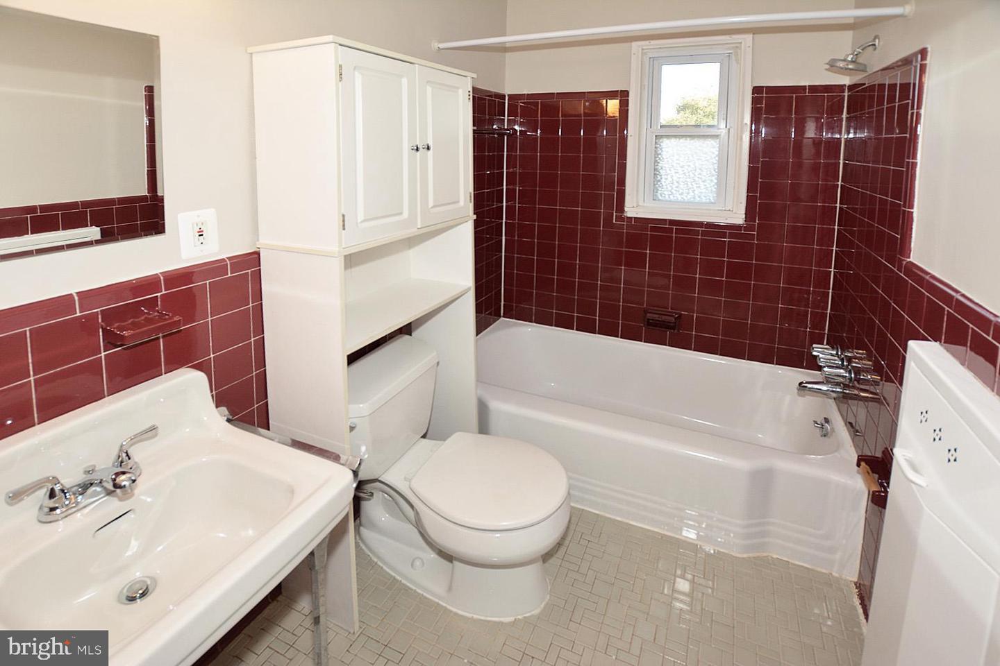 2626 12TH ST S #1, ARLINGTON, Virginia 22204, 4 Bedrooms Bedrooms, ,4 BathroomsBathrooms,Residential,For sale,2626 12TH ST S #1,VAAR2057214 MLS # VAAR2057214