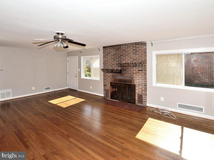 2626 12TH ST S #1, ARLINGTON, Virginia 22204, 4 Bedrooms Bedrooms, ,4 BathroomsBathrooms,Residential,For sale,2626 12TH ST S #1,VAAR2057214 MLS # VAAR2057214