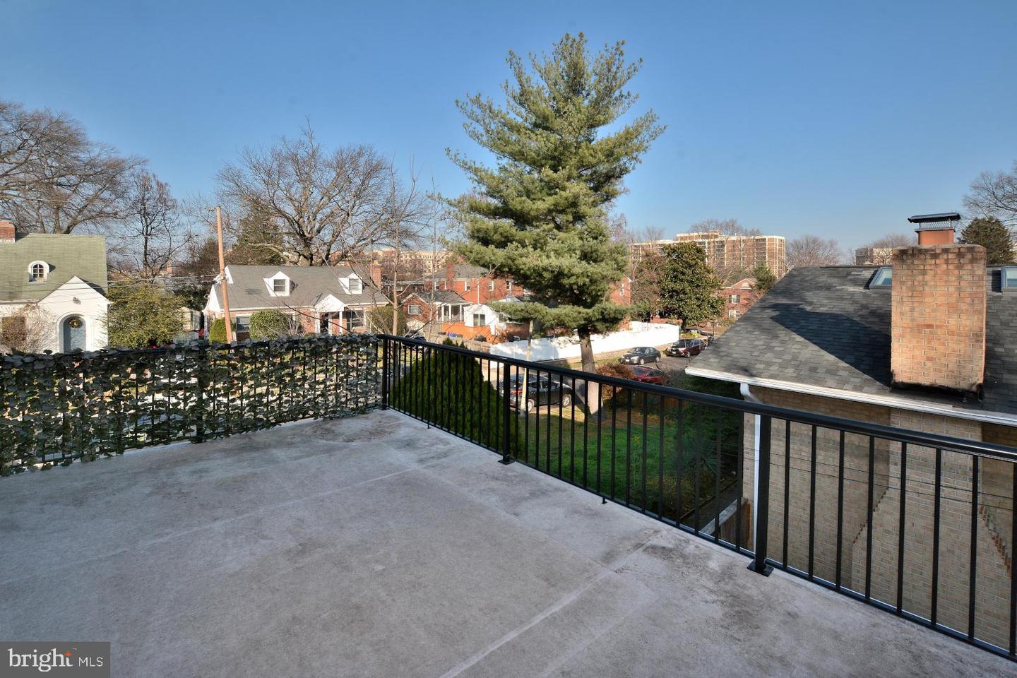 2626 12TH ST S #1, ARLINGTON, Virginia 22204, 4 Bedrooms Bedrooms, ,4 BathroomsBathrooms,Residential,For sale,2626 12TH ST S #1,VAAR2057214 MLS # VAAR2057214