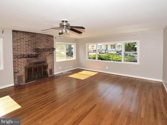2626 12TH ST S #1, ARLINGTON, Virginia 22204, 4 Bedrooms Bedrooms, ,4 BathroomsBathrooms,Residential,For sale,2626 12TH ST S #1,VAAR2057214 MLS # VAAR2057214