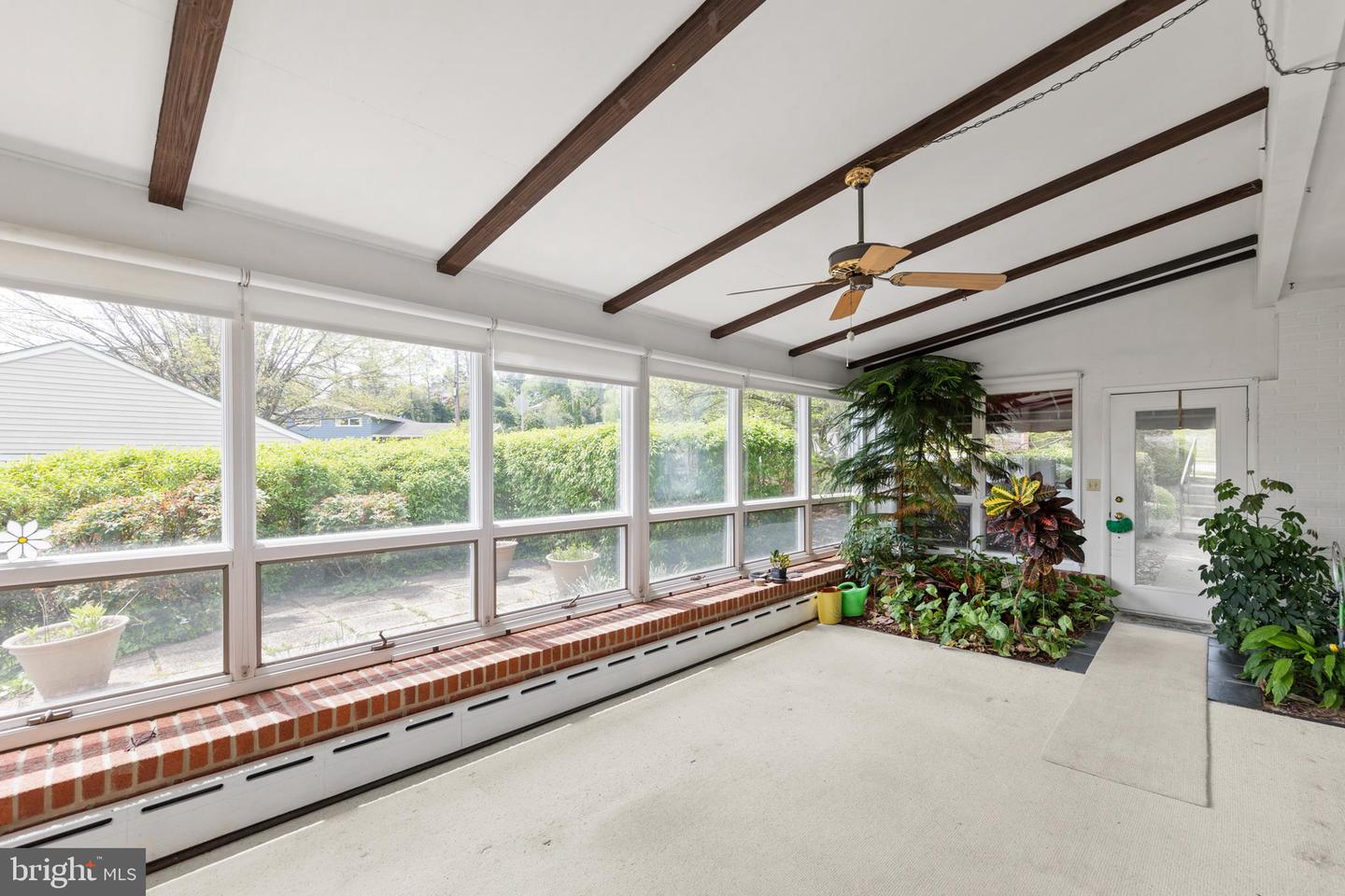 423 W MONMOUTH ST, WINCHESTER, Virginia 22601, 3 Bedrooms Bedrooms, ,2 BathroomsBathrooms,Residential,For sale,423 W MONMOUTH ST,VAWI2007646 MLS # VAWI2007646