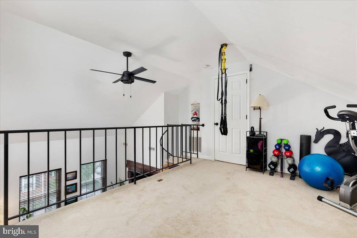 2922 S BUCHANAN ST #C1, ARLINGTON, Virginia 22206, 2 Bedrooms Bedrooms, ,1 BathroomBathrooms,Residential,For sale,2922 S BUCHANAN ST #C1,VAAR2057220 MLS # VAAR2057220
