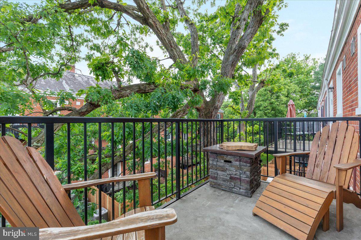 2922 S BUCHANAN ST #C1, ARLINGTON, Virginia 22206, 2 Bedrooms Bedrooms, ,1 BathroomBathrooms,Residential,For sale,2922 S BUCHANAN ST #C1,VAAR2057220 MLS # VAAR2057220
