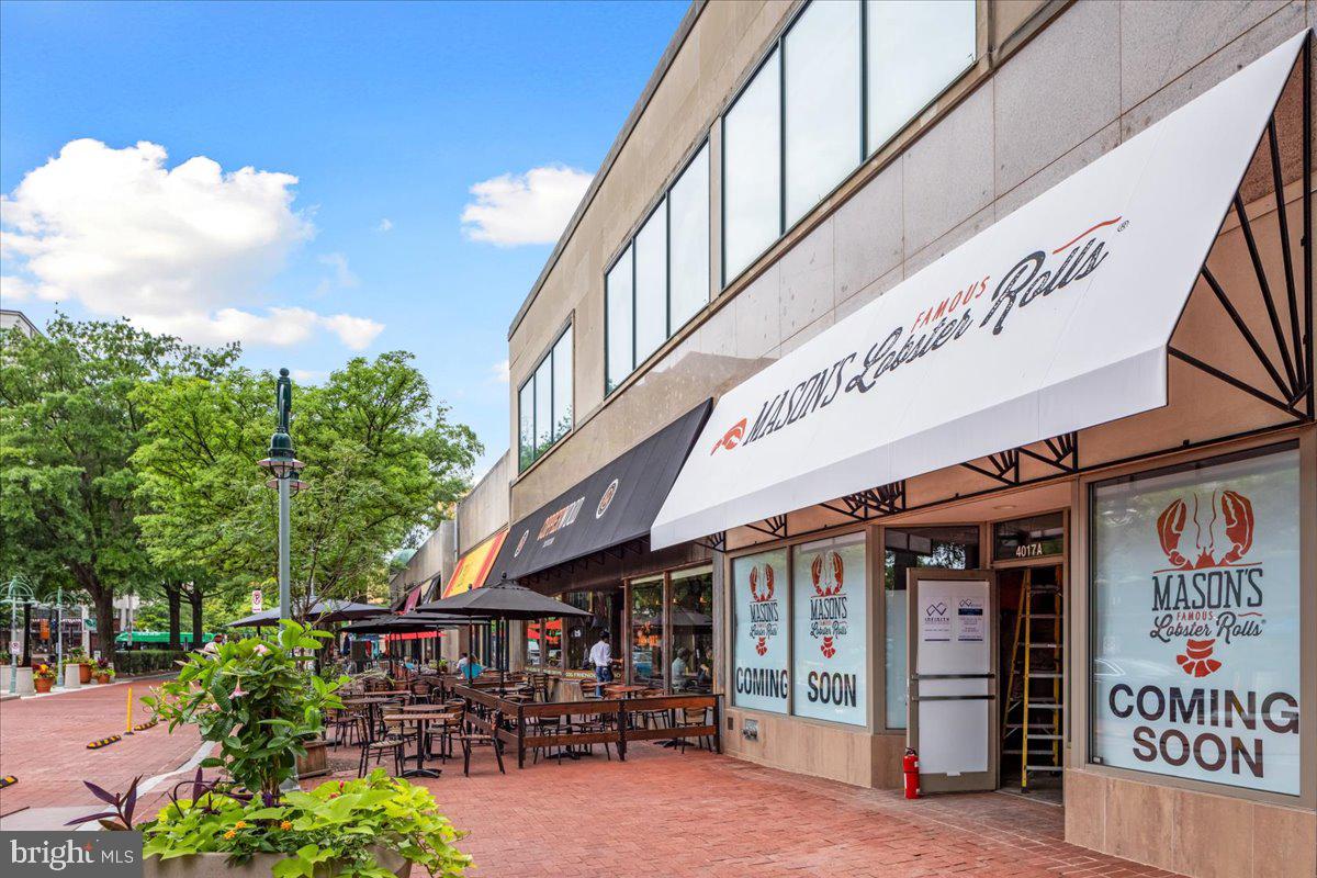 2922 S BUCHANAN ST #C1, ARLINGTON, Virginia 22206, 2 Bedrooms Bedrooms, ,1 BathroomBathrooms,Residential,For sale,2922 S BUCHANAN ST #C1,VAAR2057220 MLS # VAAR2057220