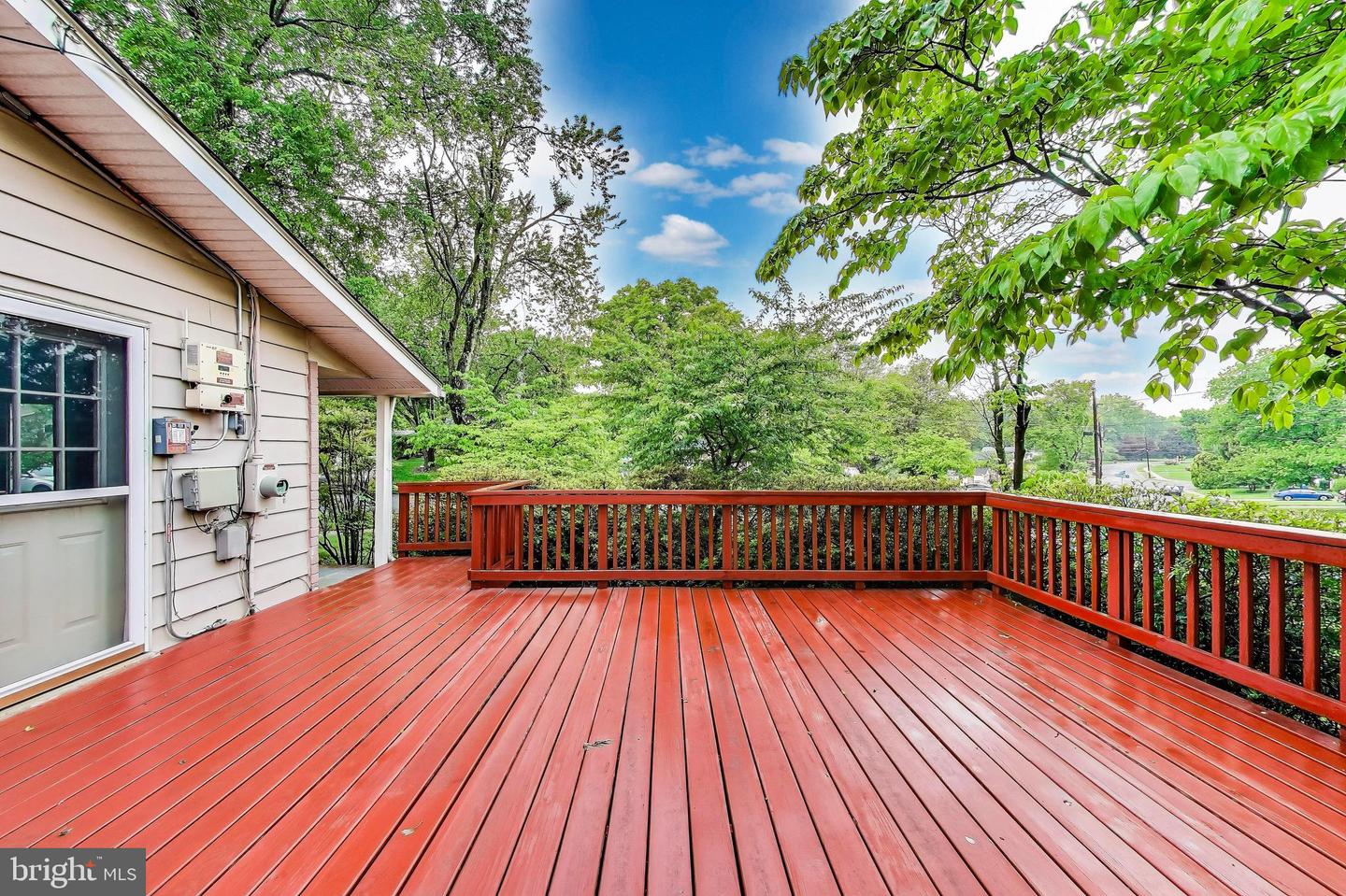 4951 ROSLYN RD, ANNANDALE, Virginia 22003, 4 Bedrooms Bedrooms, ,3 BathroomsBathrooms,Residential,For sale,4951 ROSLYN RD,VAFX2239466 MLS # VAFX2239466