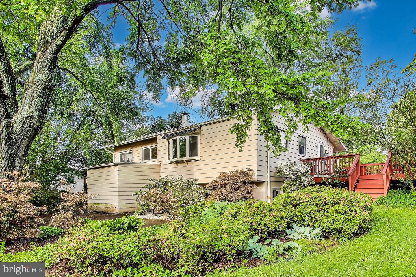 4951 ROSLYN RD, ANNANDALE, Virginia 22003, 4 Bedrooms Bedrooms, ,3 BathroomsBathrooms,Residential,For sale,4951 ROSLYN RD,VAFX2239466 MLS # VAFX2239466