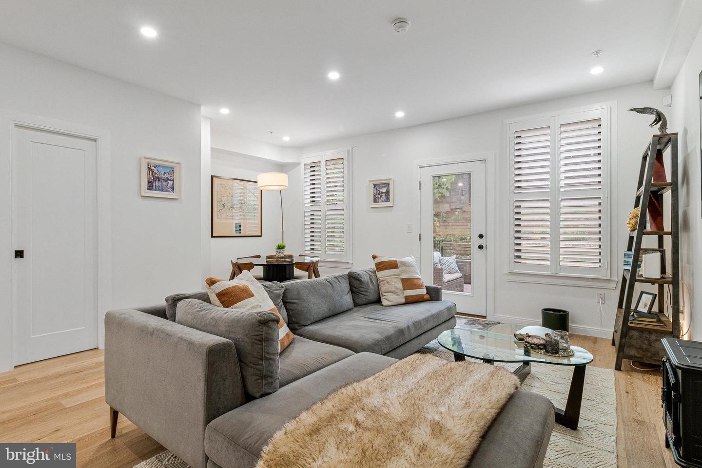 1440 OAK ST NW #1, WASHINGTON, District Of Columbia 20010, 2 Bedrooms Bedrooms, ,2 BathroomsBathrooms,Residential,For sale,1440 OAK ST NW #1,DCDC2199660 MLS # DCDC2199660