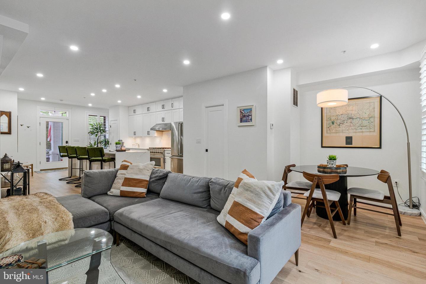 1440 OAK ST NW #1, WASHINGTON, District Of Columbia 20010, 2 Bedrooms Bedrooms, ,2 BathroomsBathrooms,Residential,For sale,1440 OAK ST NW #1,DCDC2199660 MLS # DCDC2199660