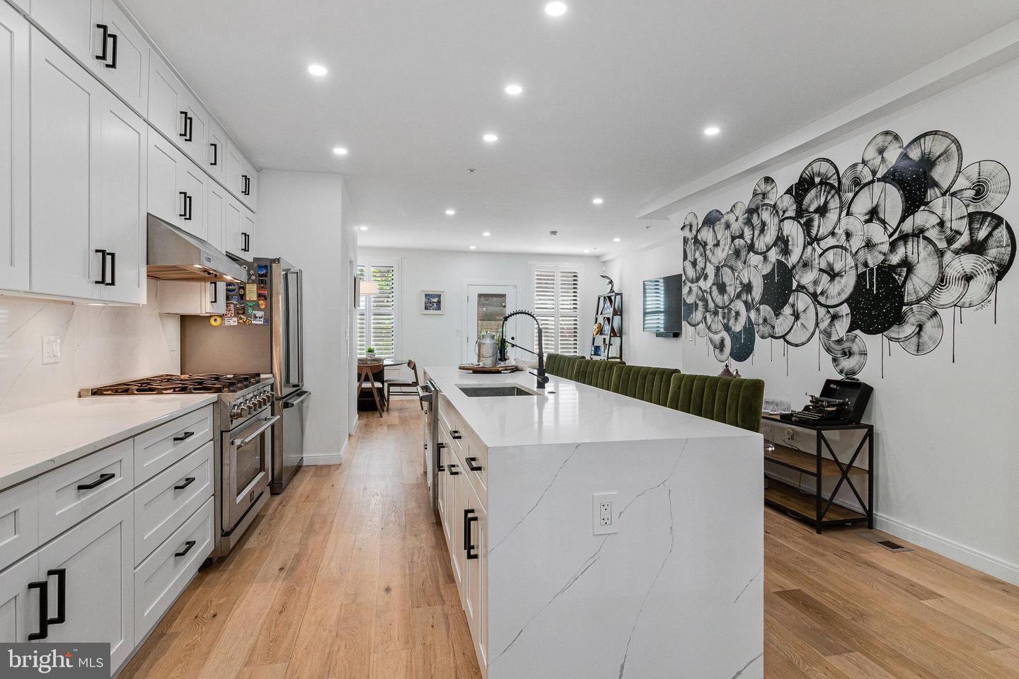 1440 OAK ST NW #1, WASHINGTON, District Of Columbia 20010, 2 Bedrooms Bedrooms, ,2 BathroomsBathrooms,Residential,For sale,1440 OAK ST NW #1,DCDC2199660 MLS # DCDC2199660