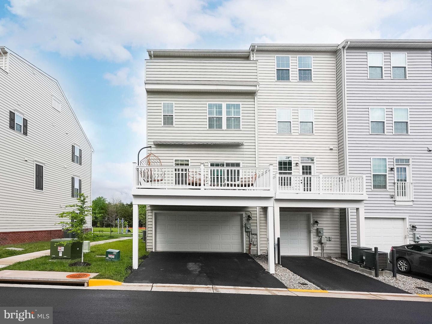 42558 ANTONIA TER, STERLING, Virginia 20166, 4 Bedrooms Bedrooms, ,3 BathroomsBathrooms,Residential,For sale,42558 ANTONIA TER,VALO2095902 MLS # VALO2095902